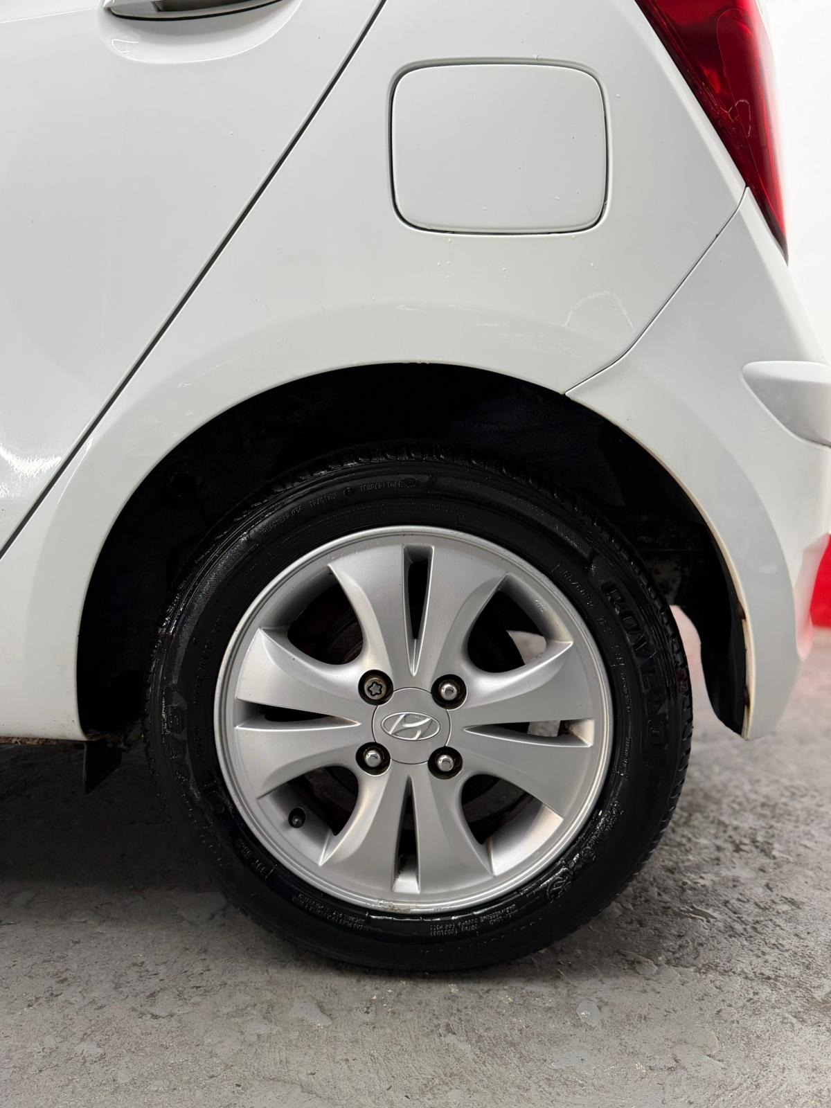 Used Hyundai i10 2011 for sale - 76747994: Photo 85