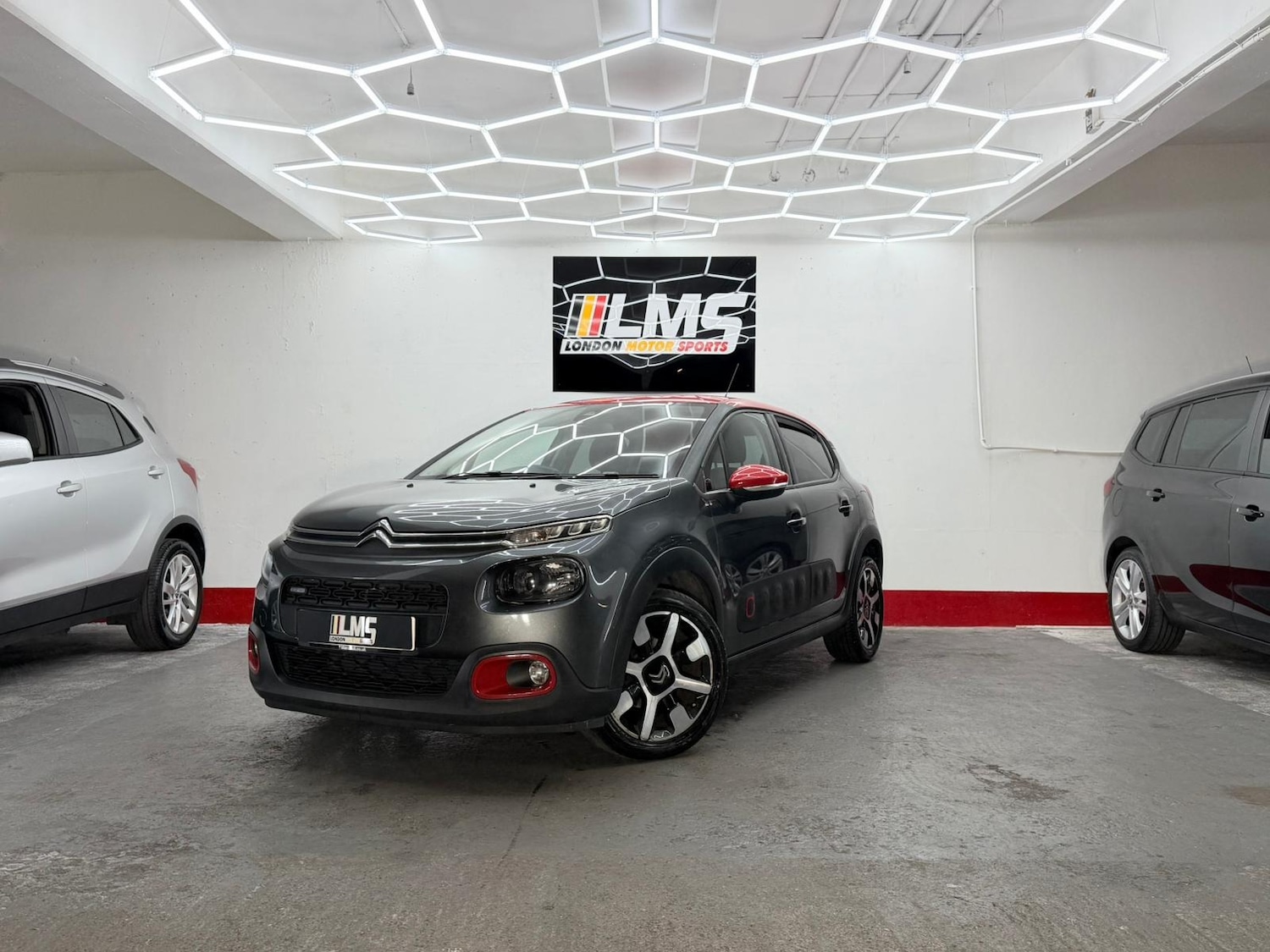 Used Citroen C3 2017 for sale - 76748007: Photo 2