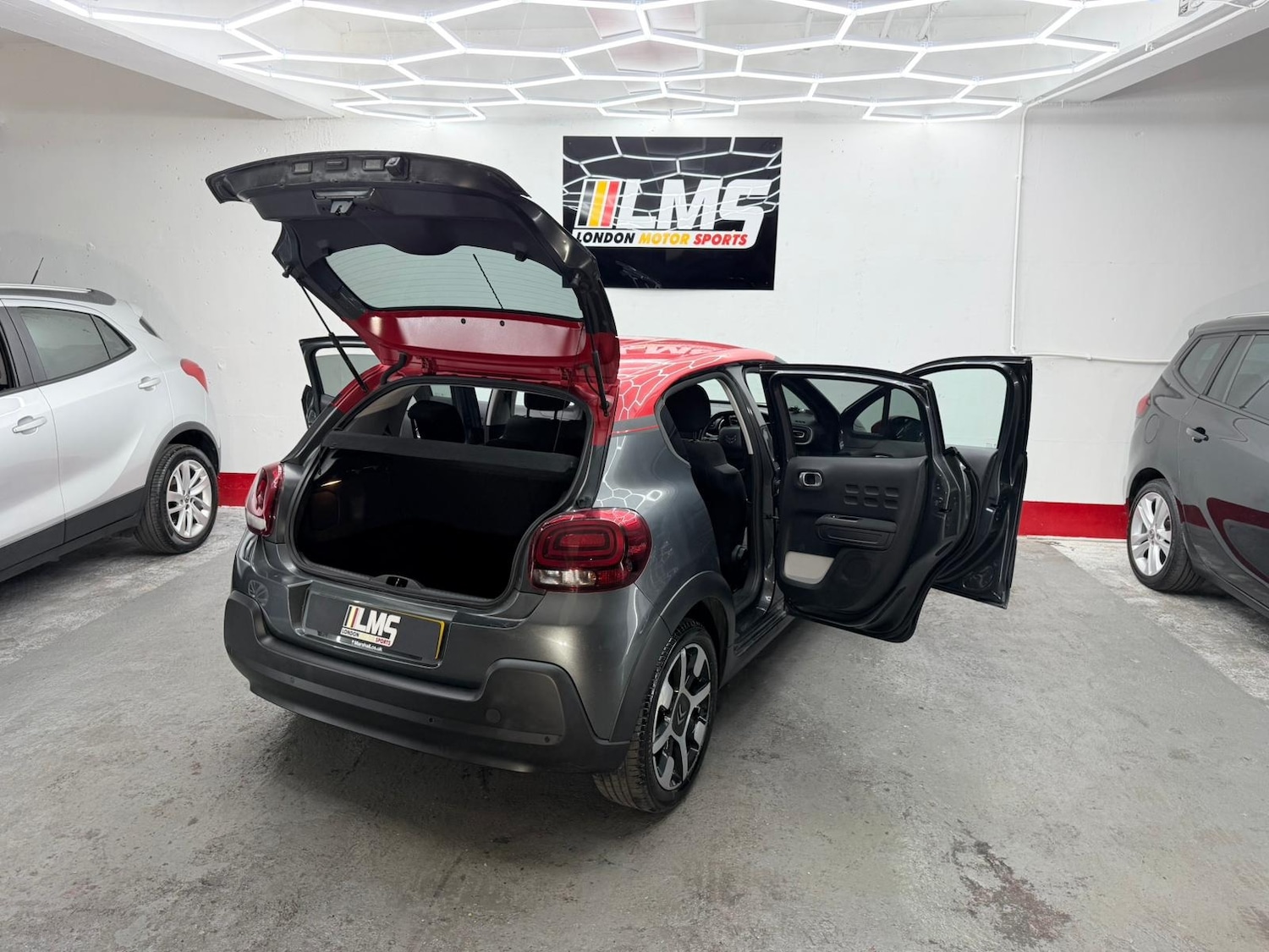 Used Citroen C3 2017 for sale - 76748007: Photo 96