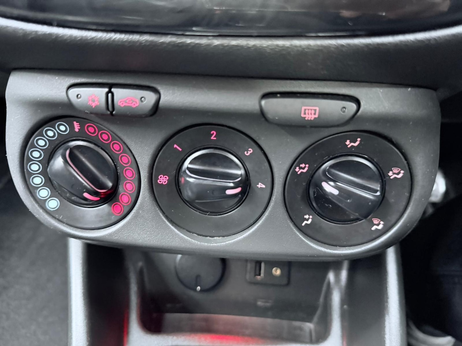 Used Vauxhall Corsa 2015 for sale - 76706028: Photo 45