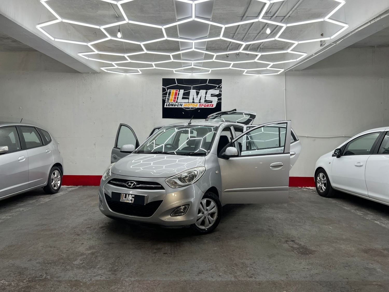 Used Hyundai i10 2012 for sale - 77515394: Photo 19