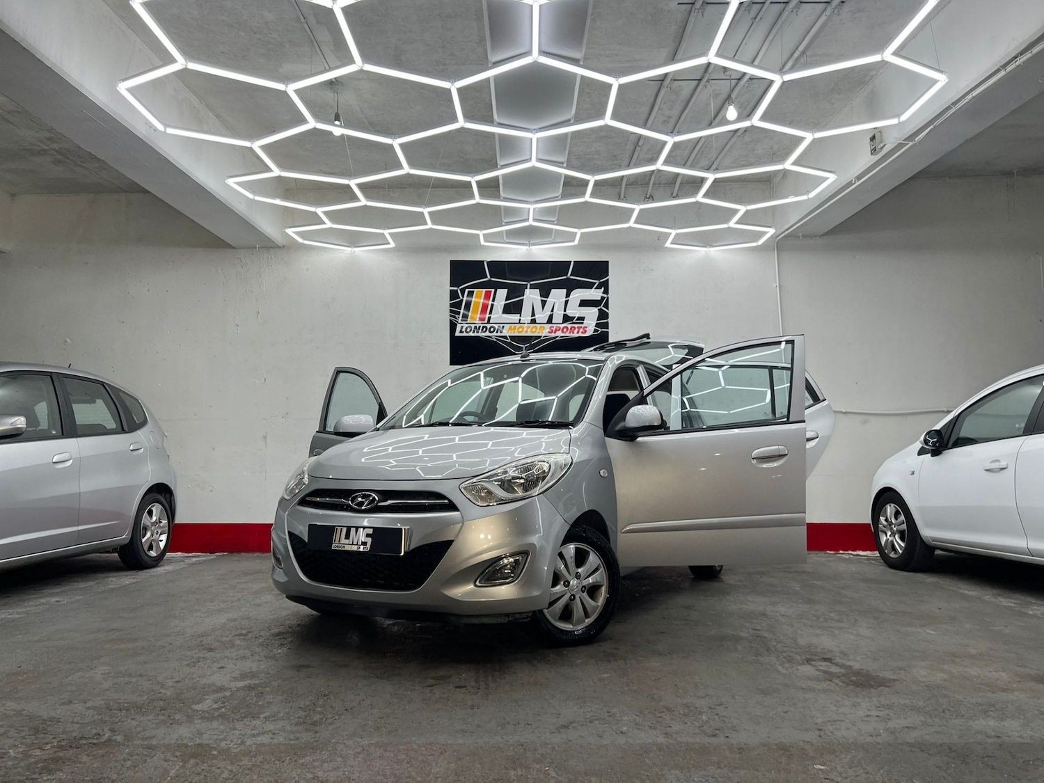 Used Hyundai i10 2012 for sale - 77515394: Photo 20