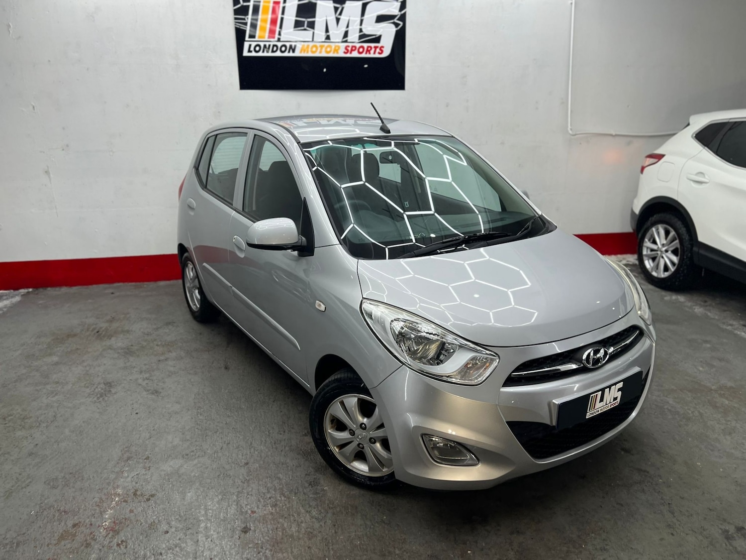 Used Hyundai i10 2012 for sale - 77515394: Photo 24