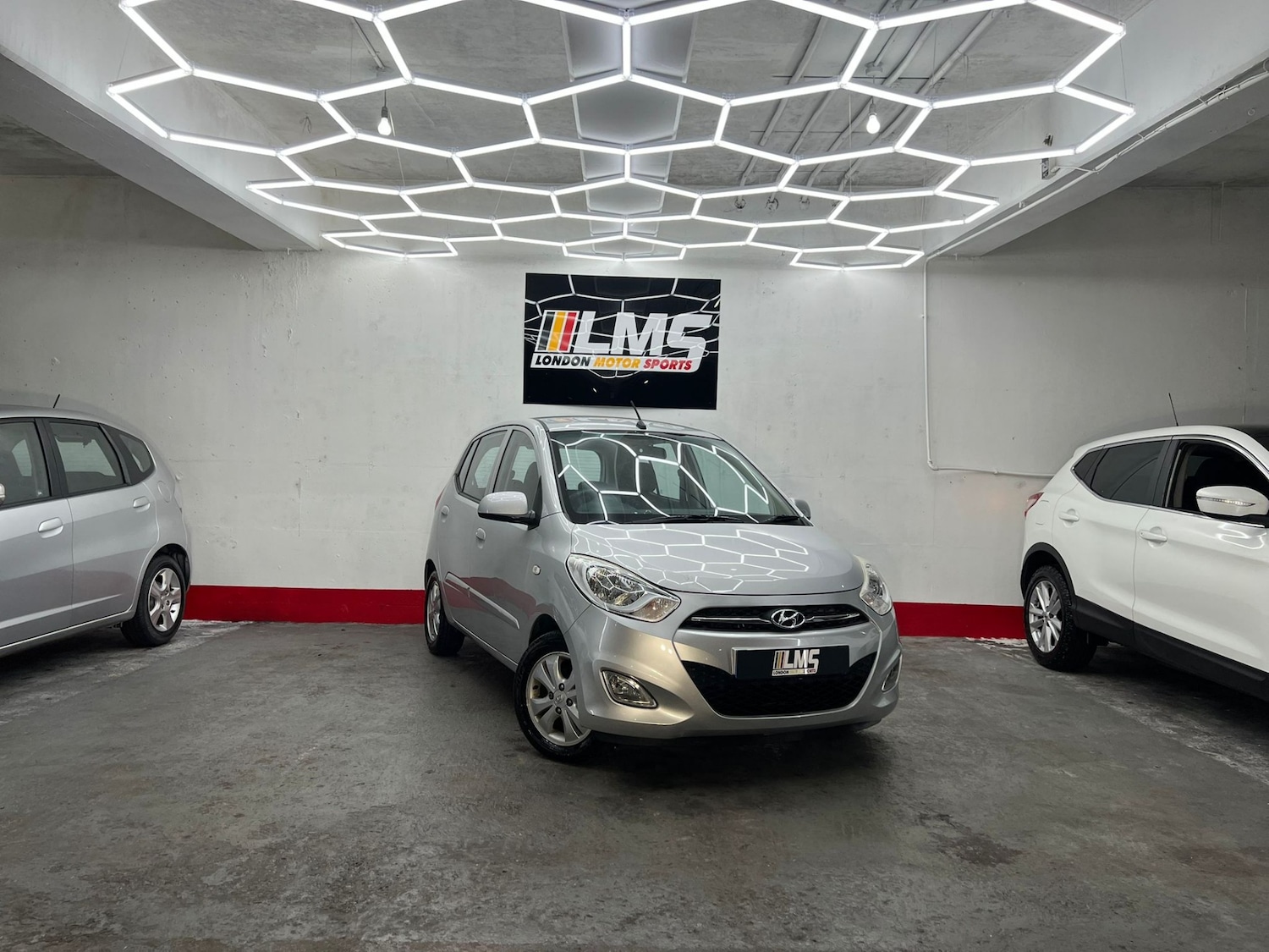 Used Hyundai i10 2012 for sale - 77515394: Photo 25