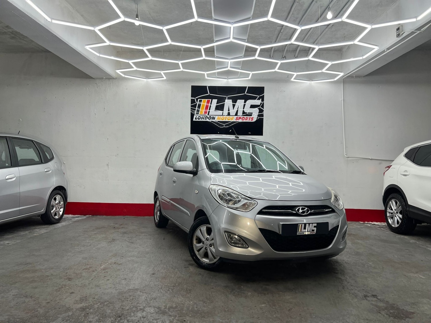 Used Hyundai i10 2012 for sale - 77515394: Photo 27