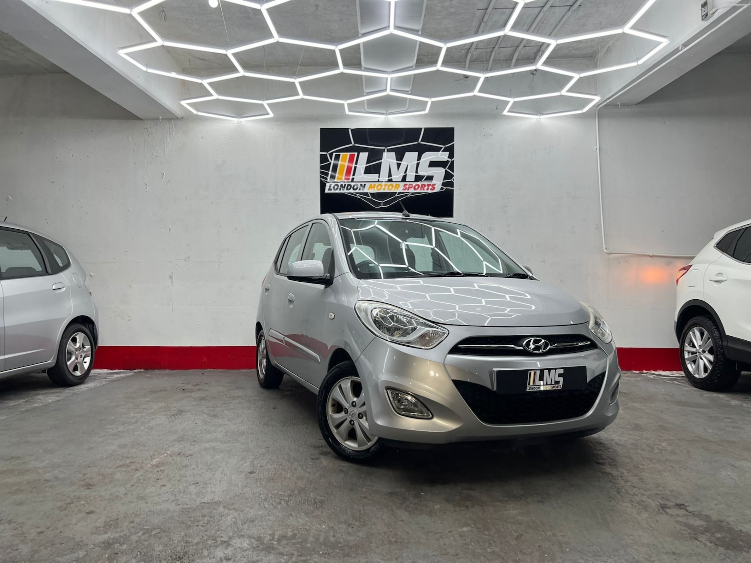 Used Hyundai i10 2012 for sale - 77515394: Photo 29