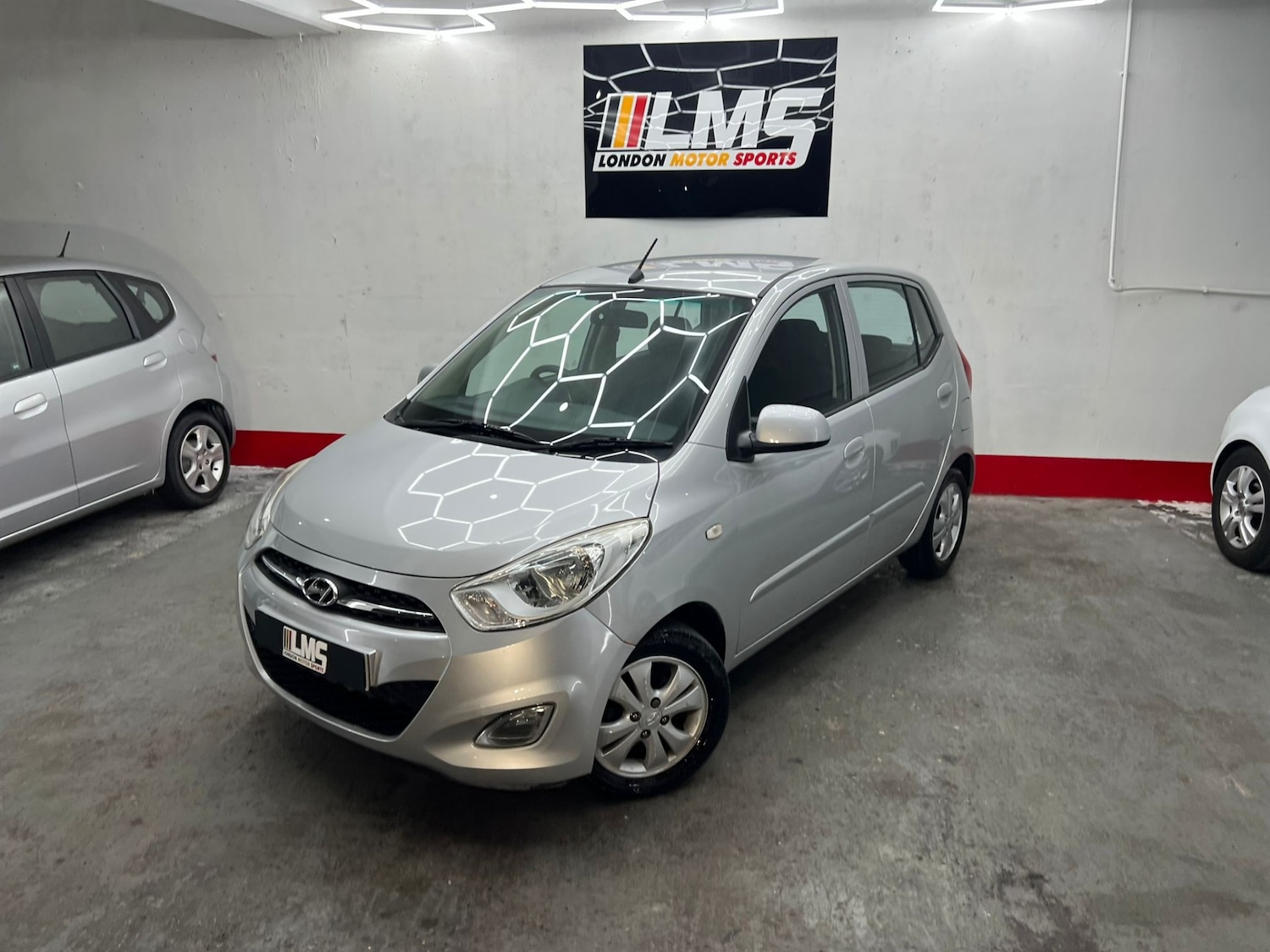 Used Hyundai i10 2012 for sale - 77515394: Photo 4