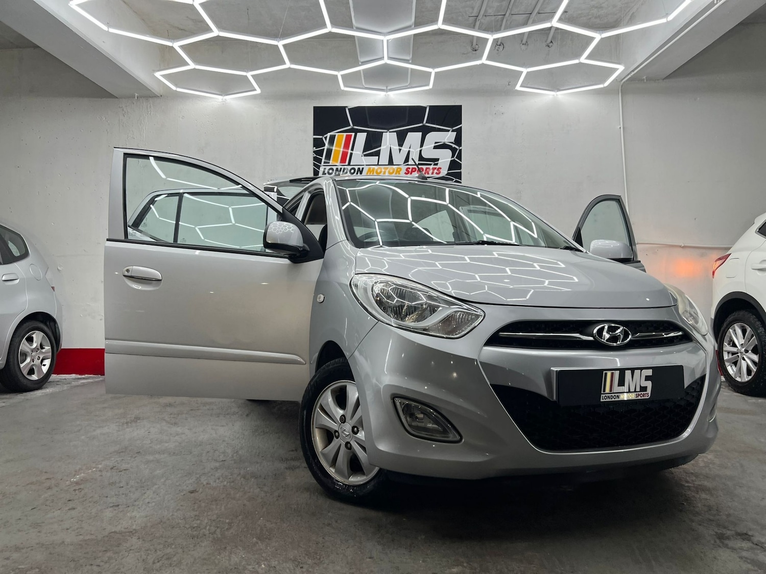 Used Hyundai i10 2012 for sale - 77515394: Photo 44