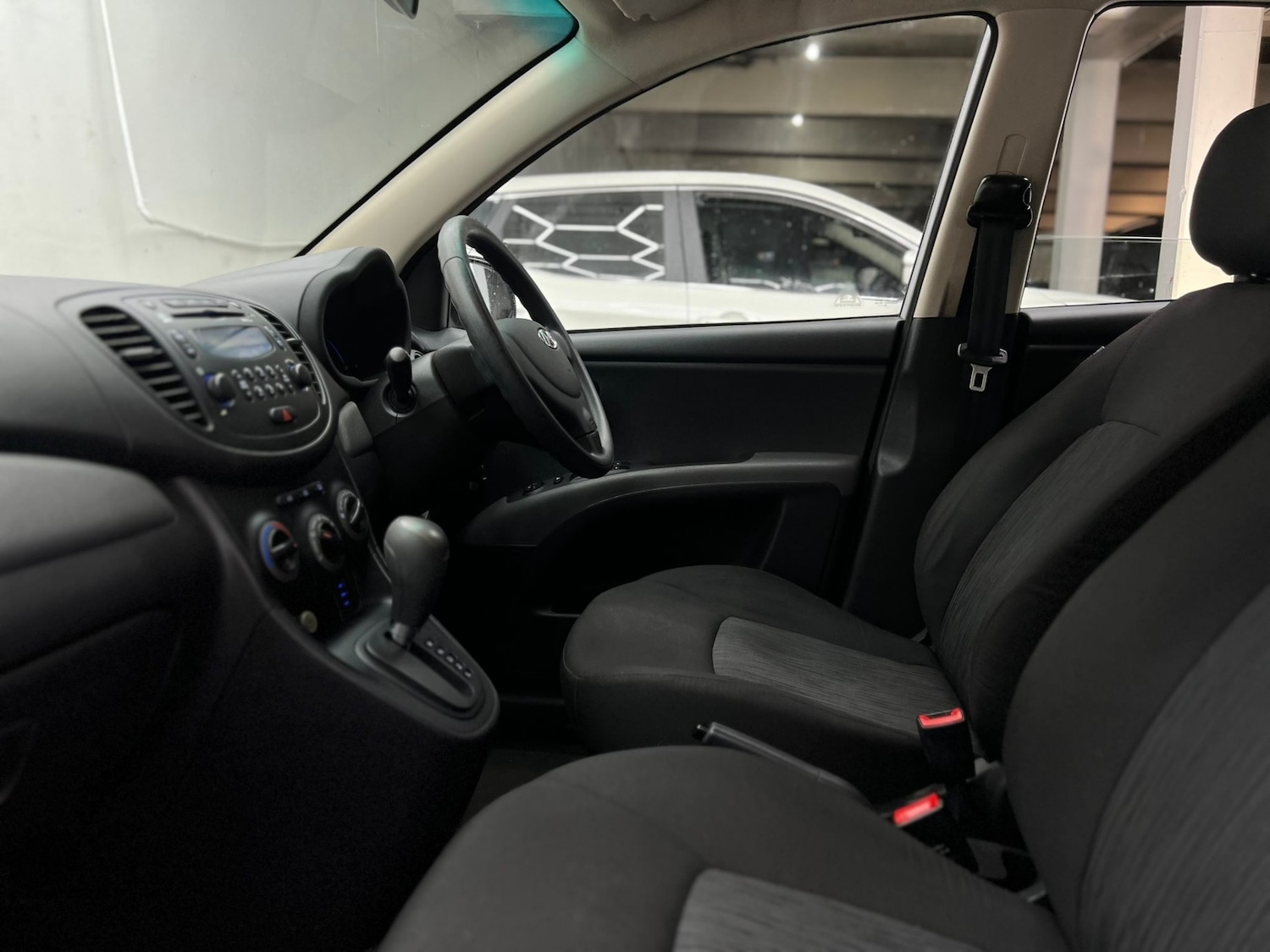 Used Hyundai i10 2012 for sale - 77515394: Photo 49