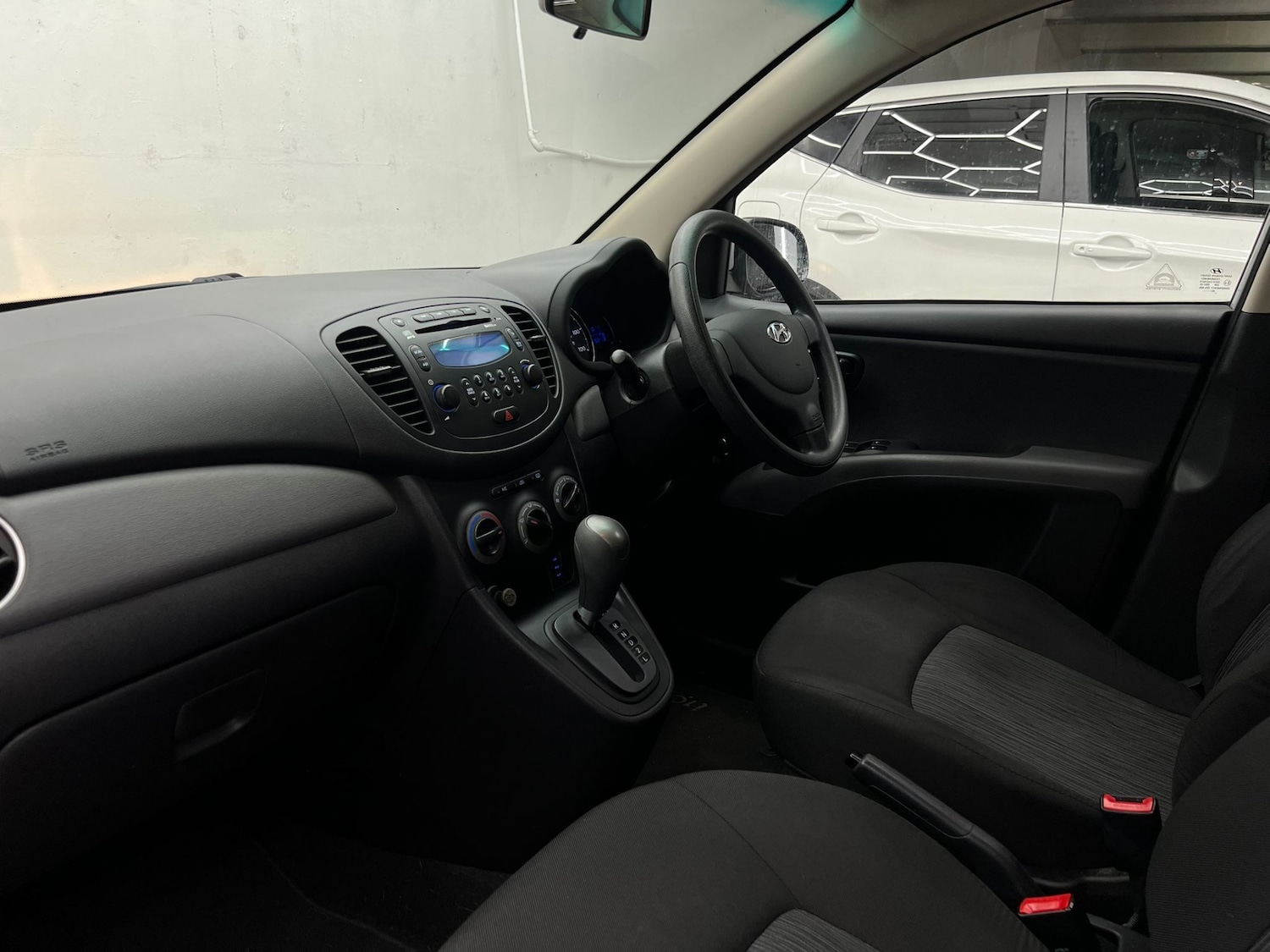 Used Hyundai i10 2012 for sale - 77515394: Photo 50
