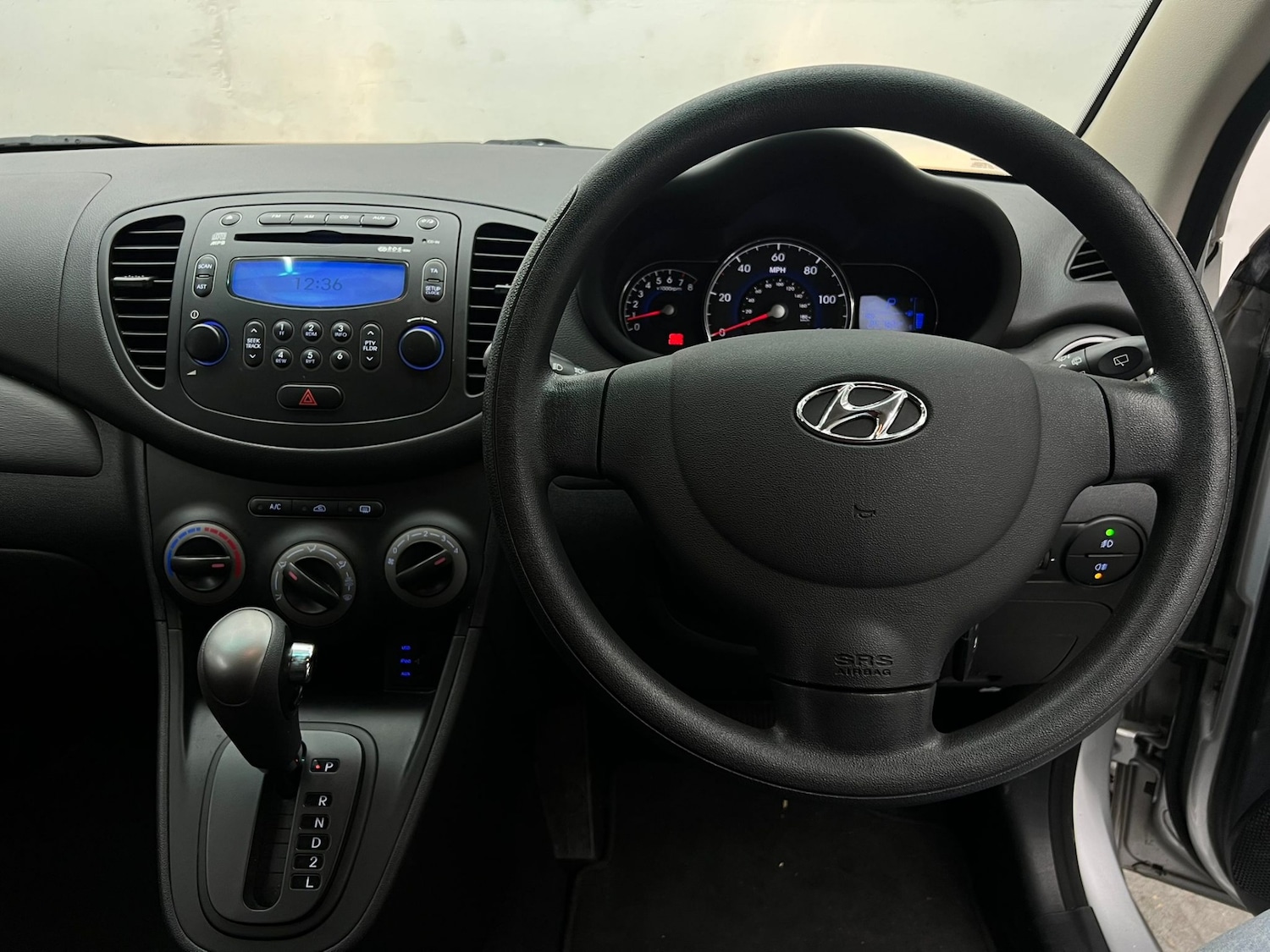 Used Hyundai i10 2012 for sale - 77515394: Photo 53