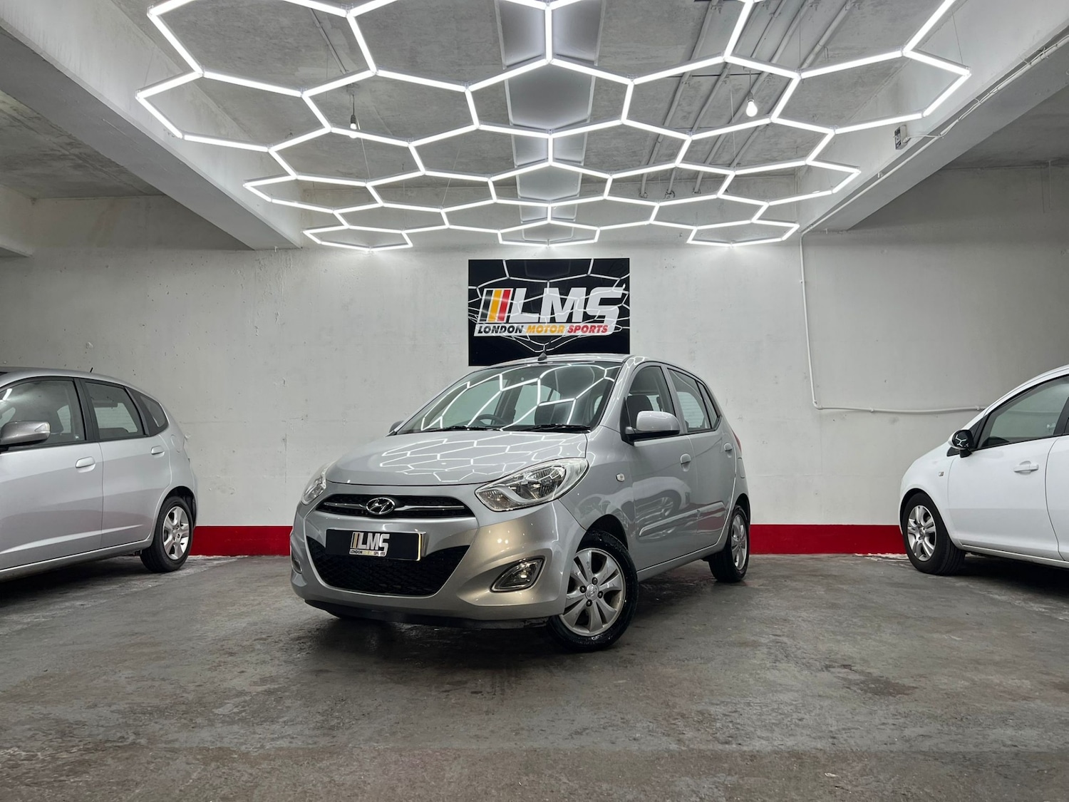 Used Hyundai i10 2012 for sale - 77515394: Photo 6