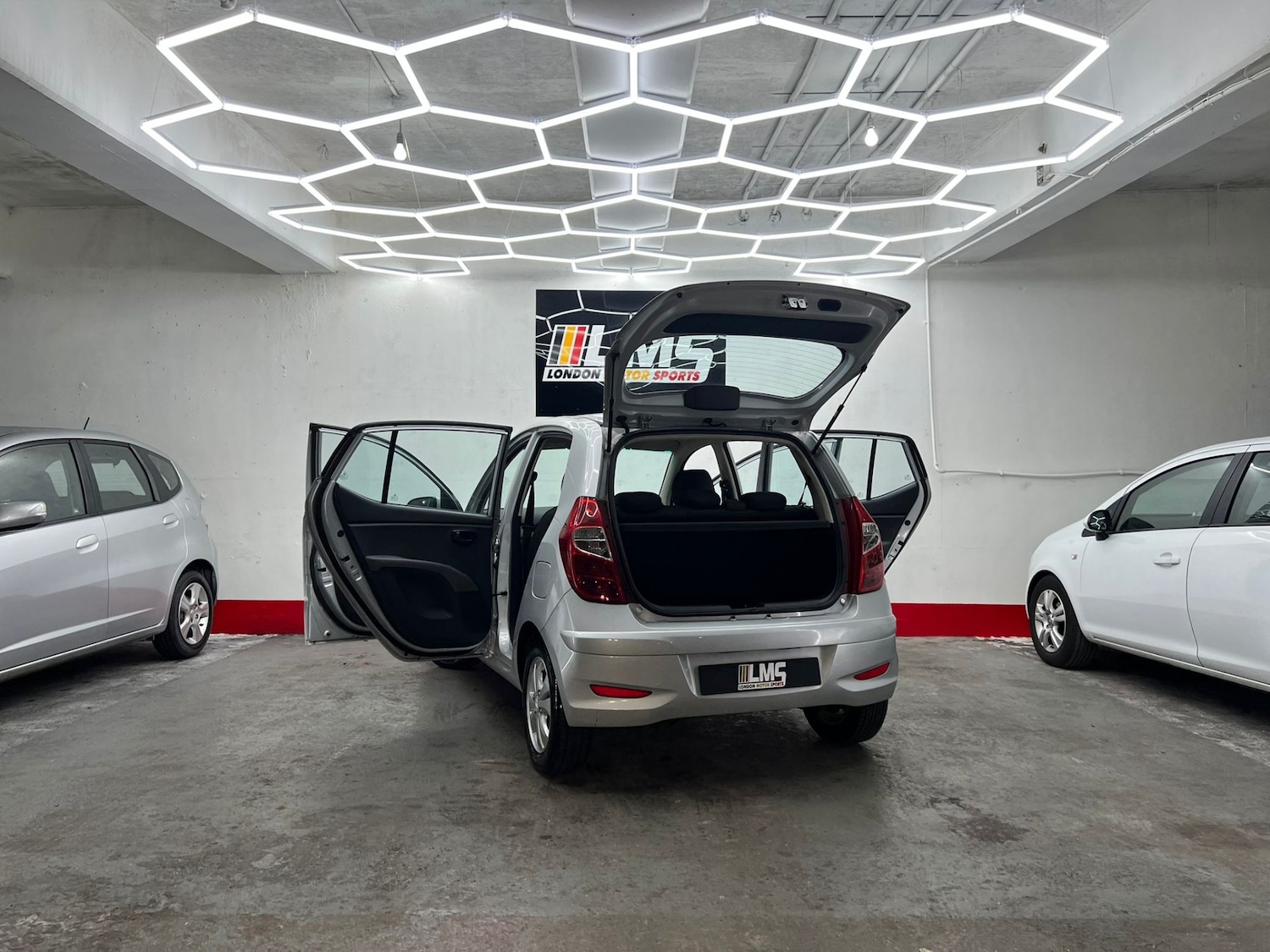 Used Hyundai i10 2012 for sale - 77515394: Photo 78