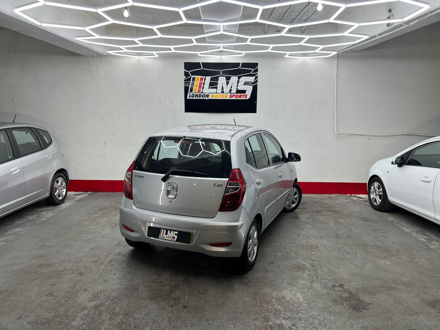 Used Hyundai i10 2012 for sale - 77515394: Photo 85