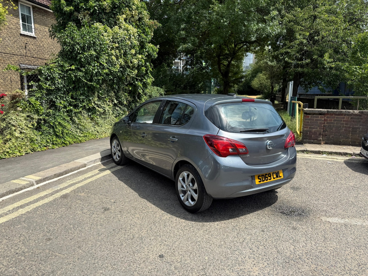 Vehicle 29