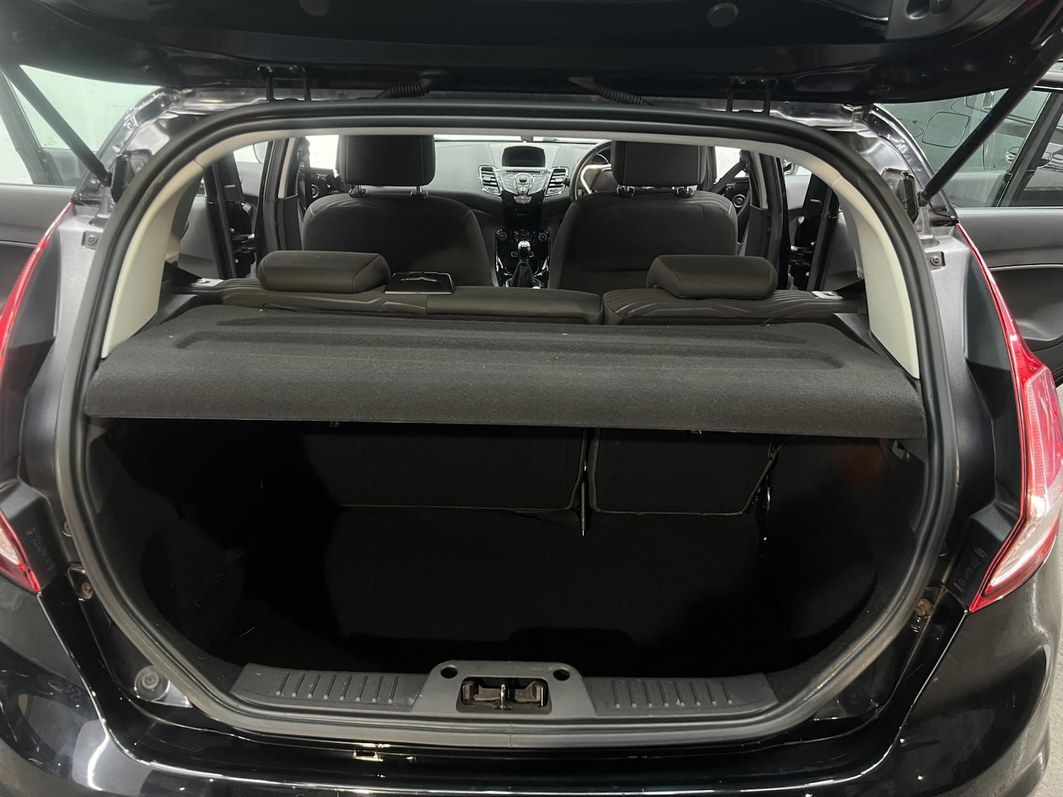 Used Ford Fiesta 2013 for sale - 78225391: Photo 97