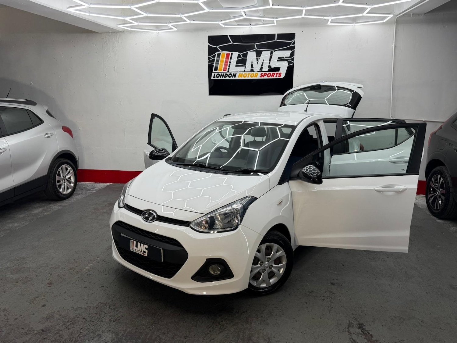 Used Hyundai i10 2016 for sale - 77196621: Photo 14