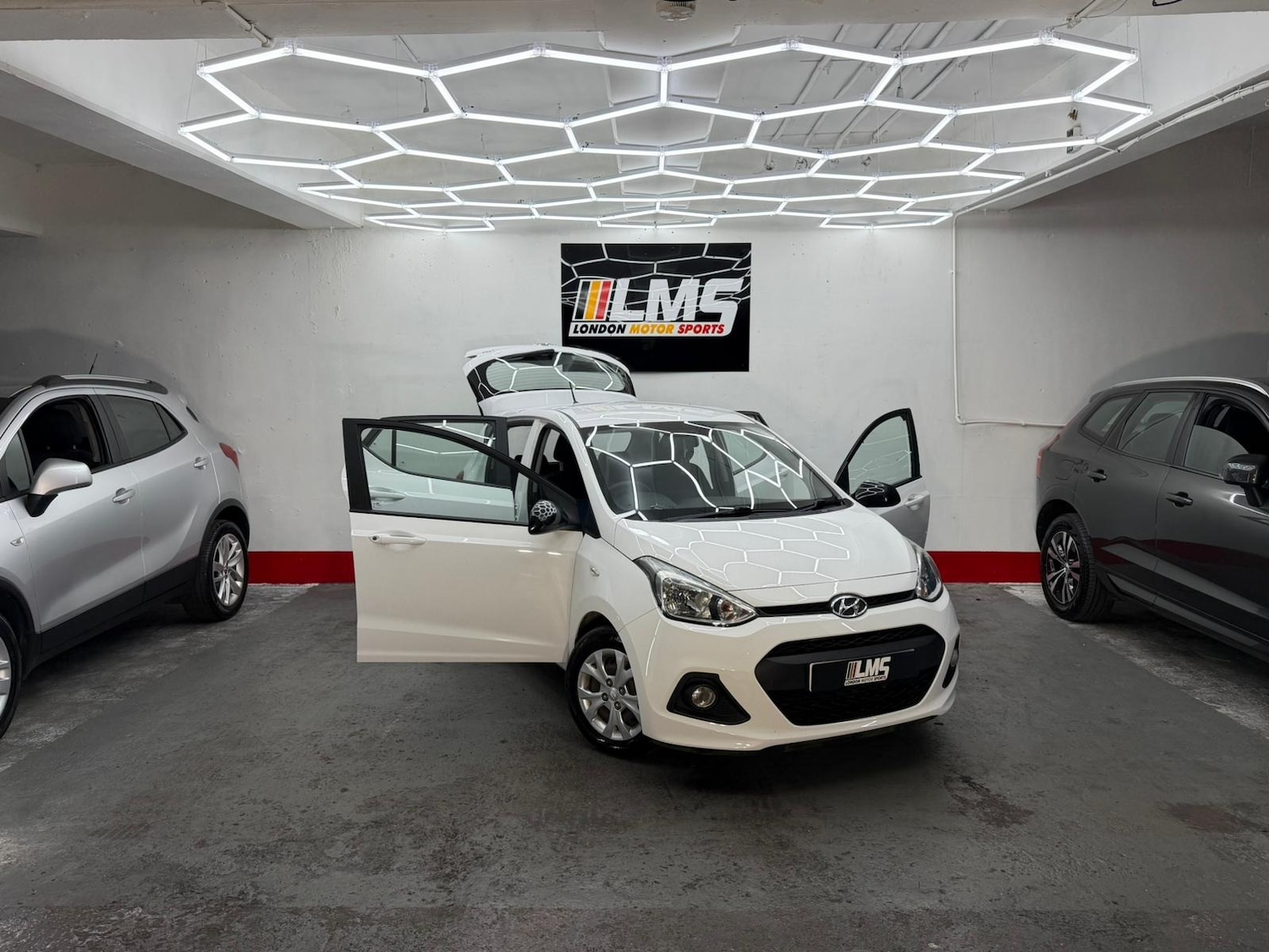 Used Hyundai i10 2016 for sale - 77196621: Photo 27