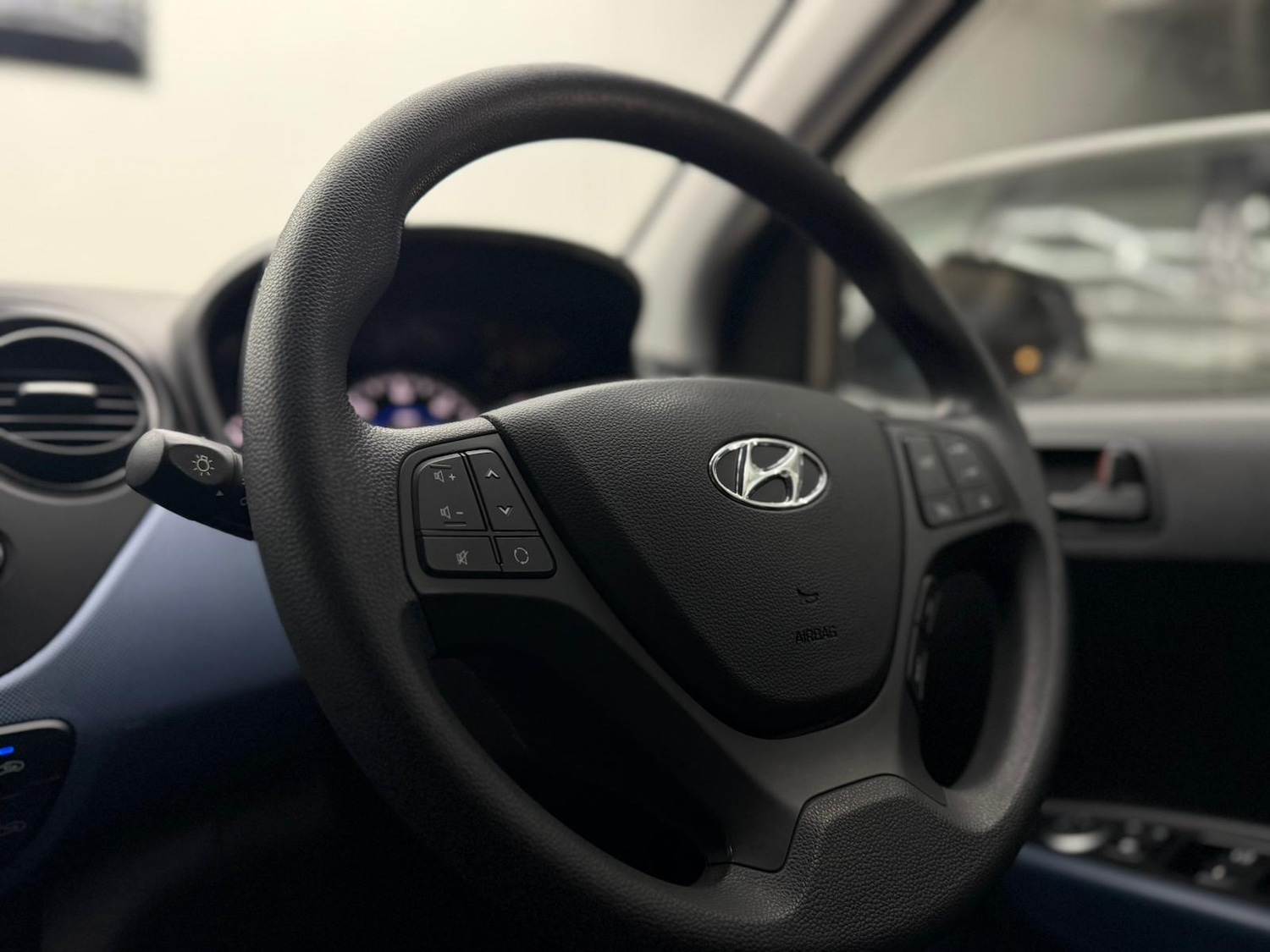 Used Hyundai i10 2016 for sale - 77196621: Photo 39