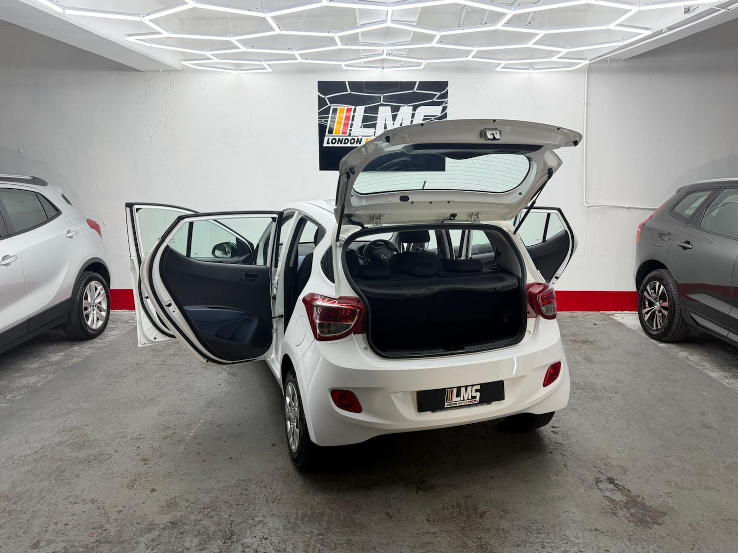 Used Hyundai i10 2016 for sale - 77196621: Photo 62