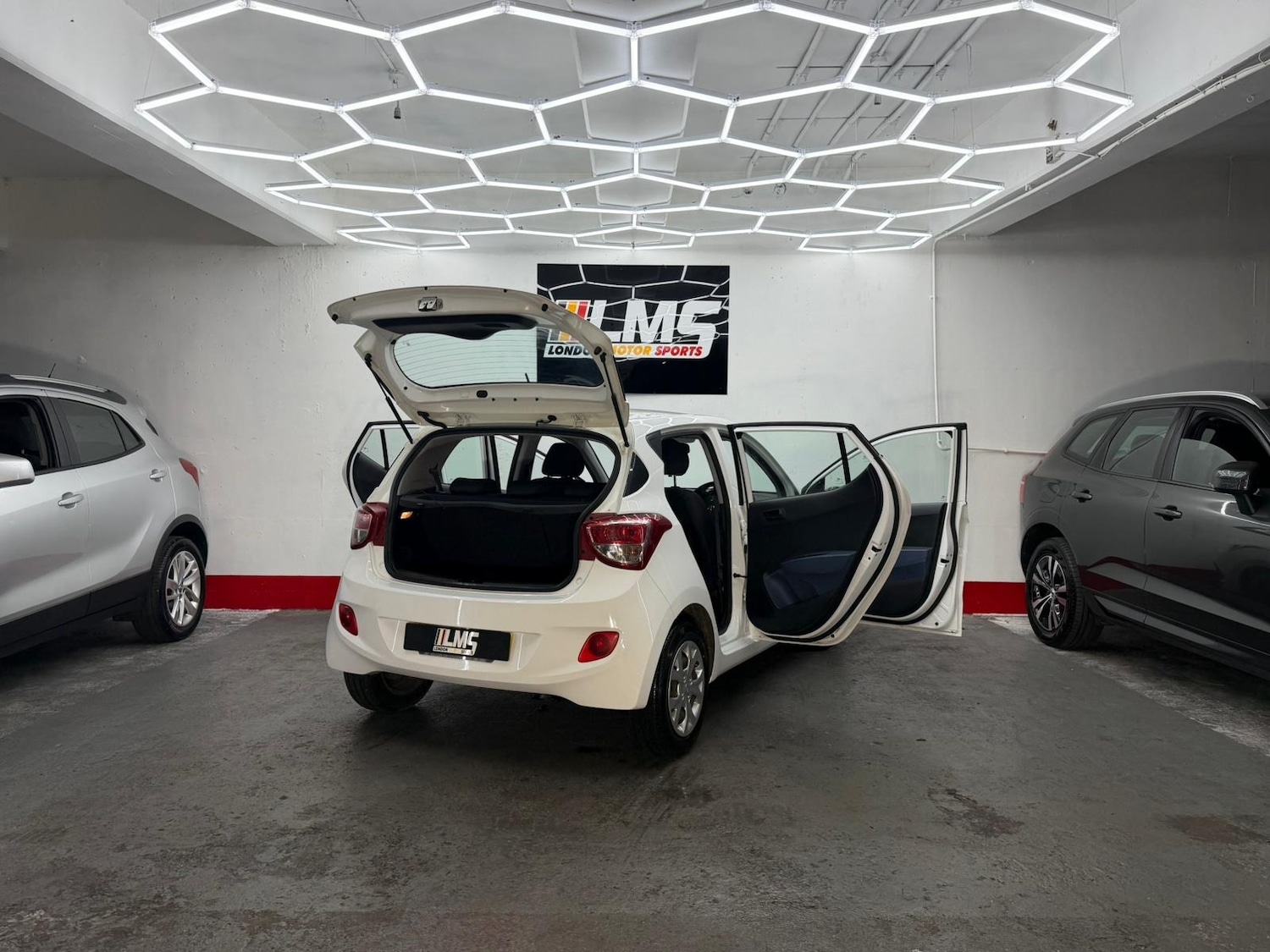 Used Hyundai i10 2016 for sale - 77196621: Photo 79