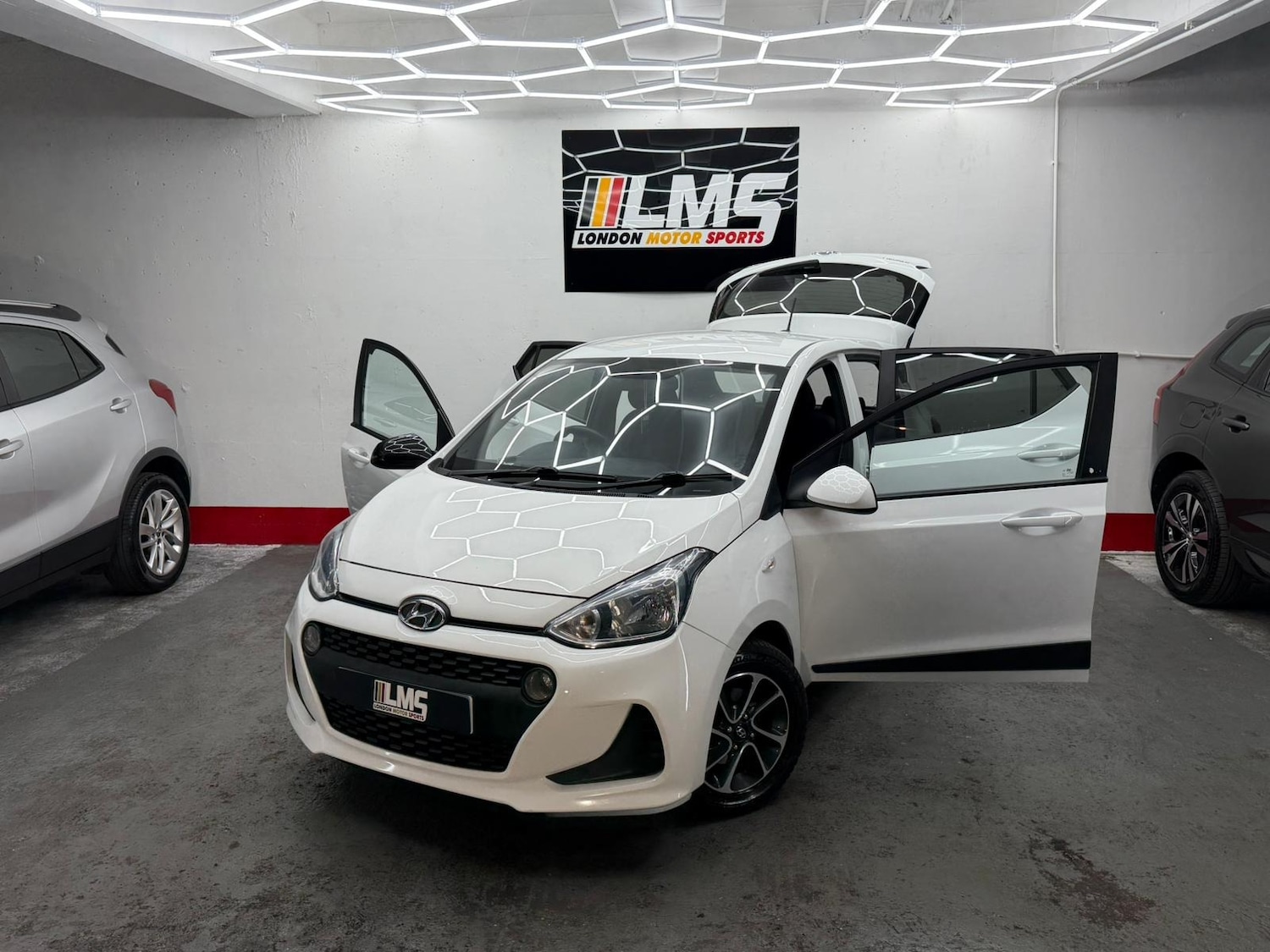 Used Hyundai i10 2018 for sale - 76919055: Photo 13