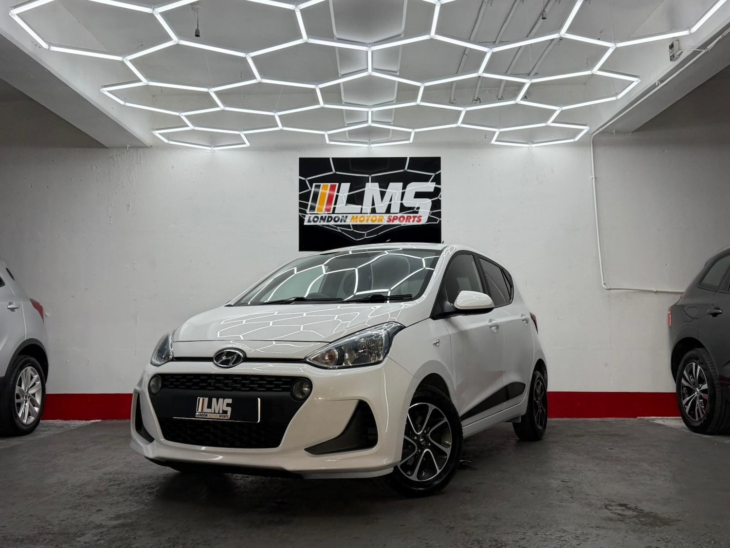 Used Hyundai i10 2018 for sale - 76919055: Photo 3