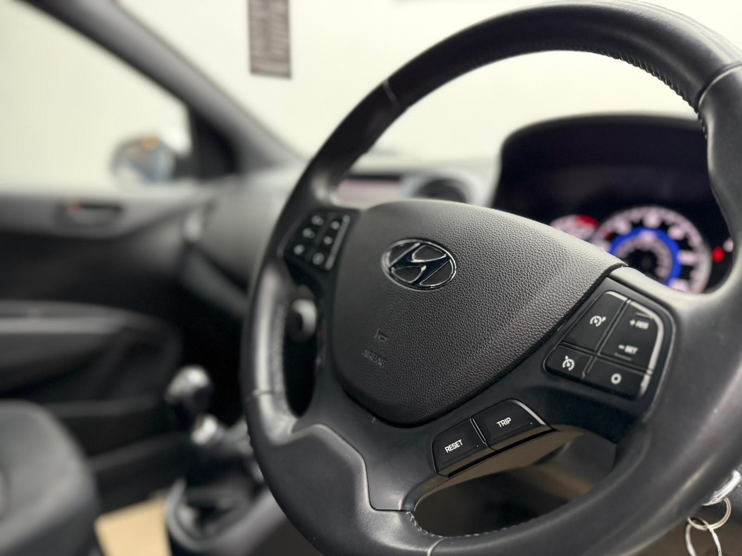 Used Hyundai i10 2018 for sale - 76919055: Photo 40