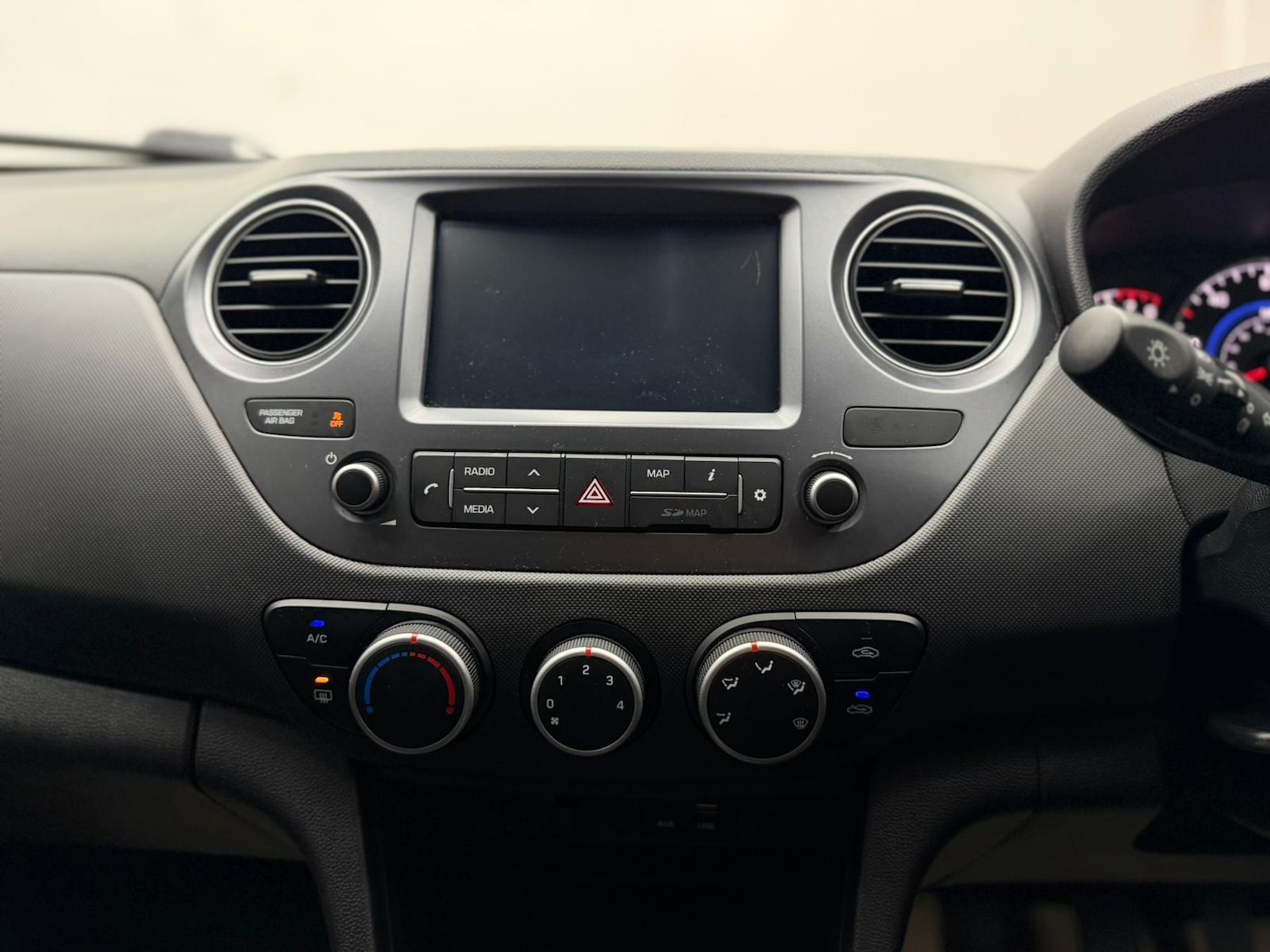 Used Hyundai i10 2018 for sale - 76919055: Photo 42