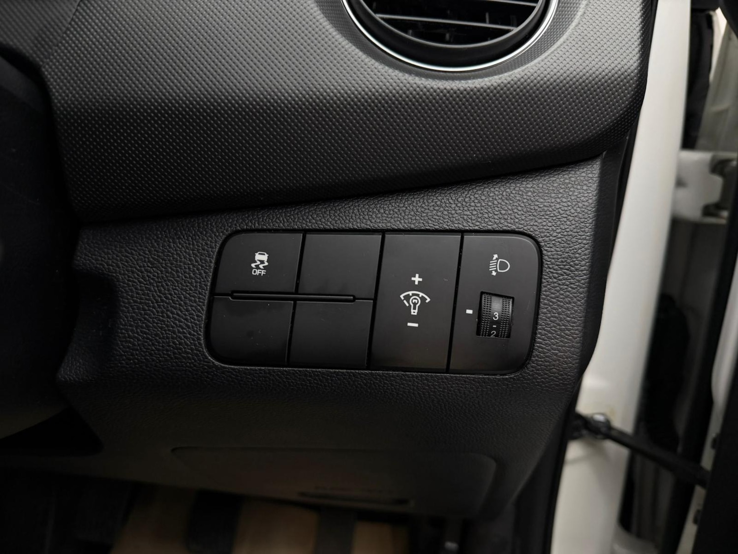 Used Hyundai i10 2018 for sale - 76919055: Photo 43