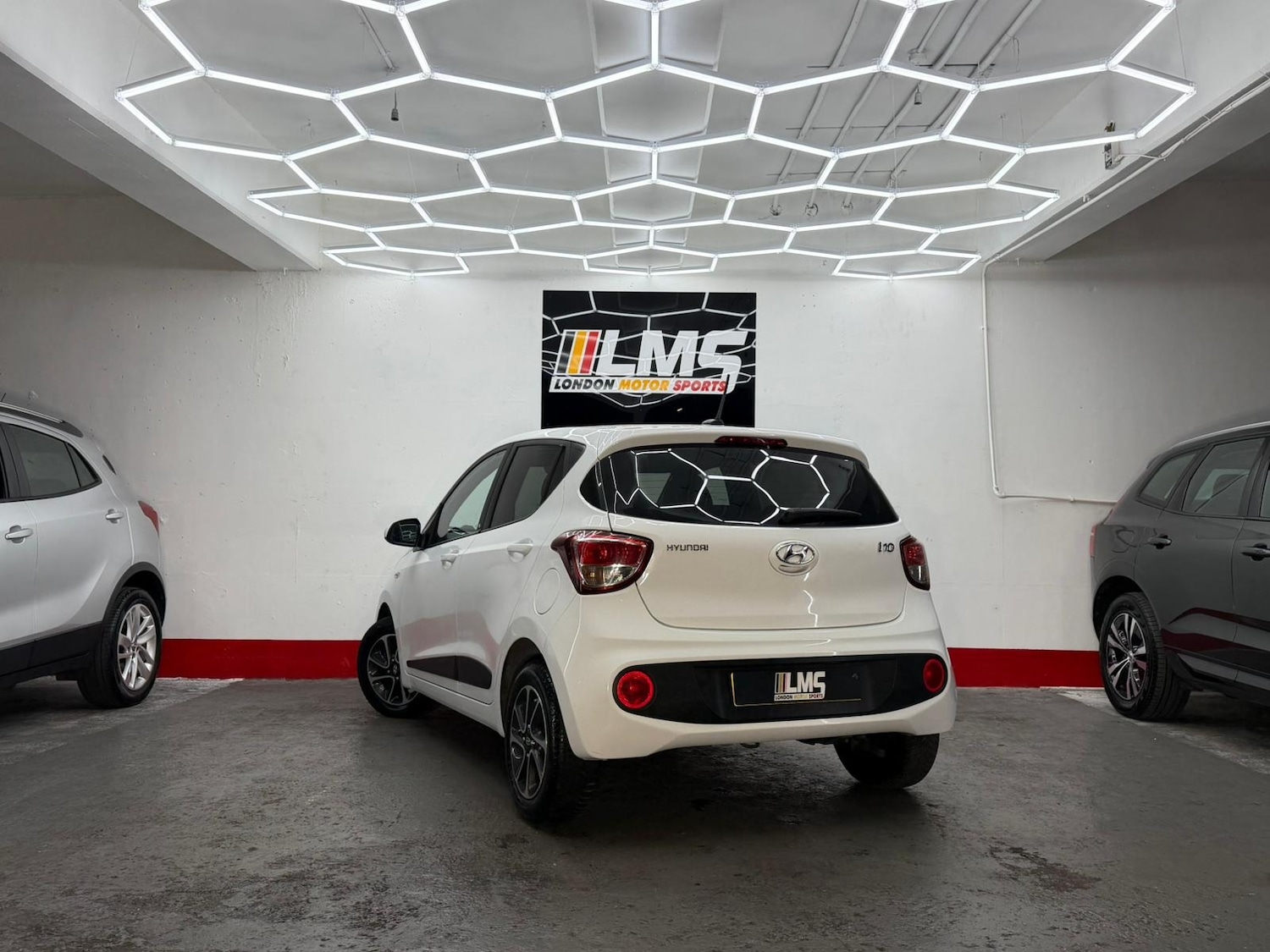 Used Hyundai i10 2018 for sale - 76919055: Photo 51