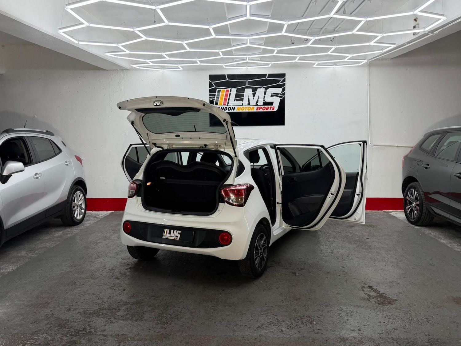 Used Hyundai i10 2018 for sale - 76919055: Photo 68