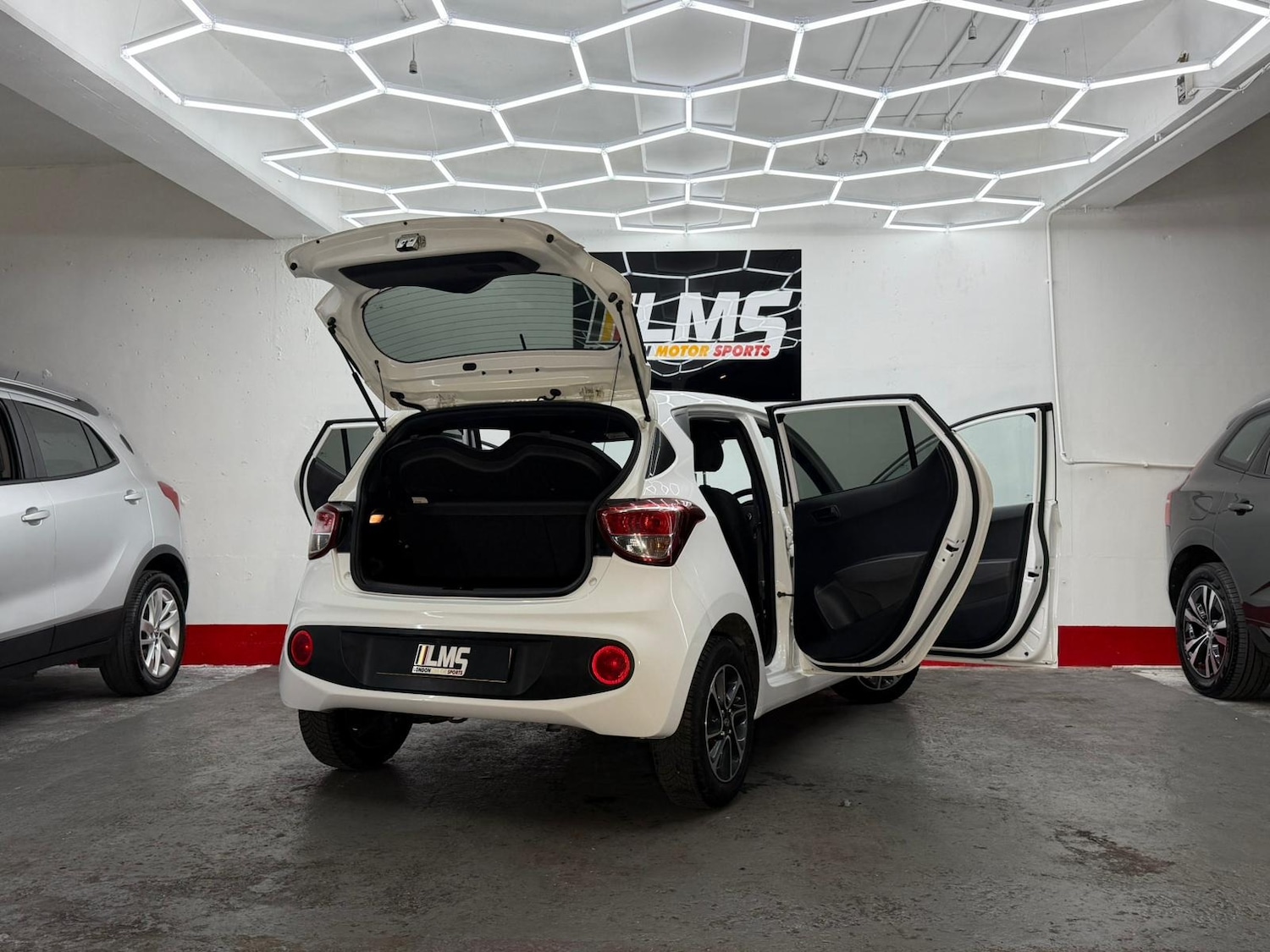 Used Hyundai i10 2018 for sale - 76919055: Photo 69