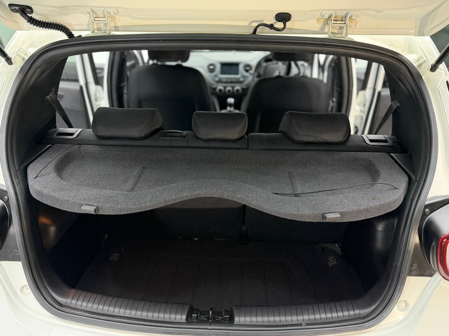 Used Hyundai i10 2018 for sale - 76919055: Photo 71