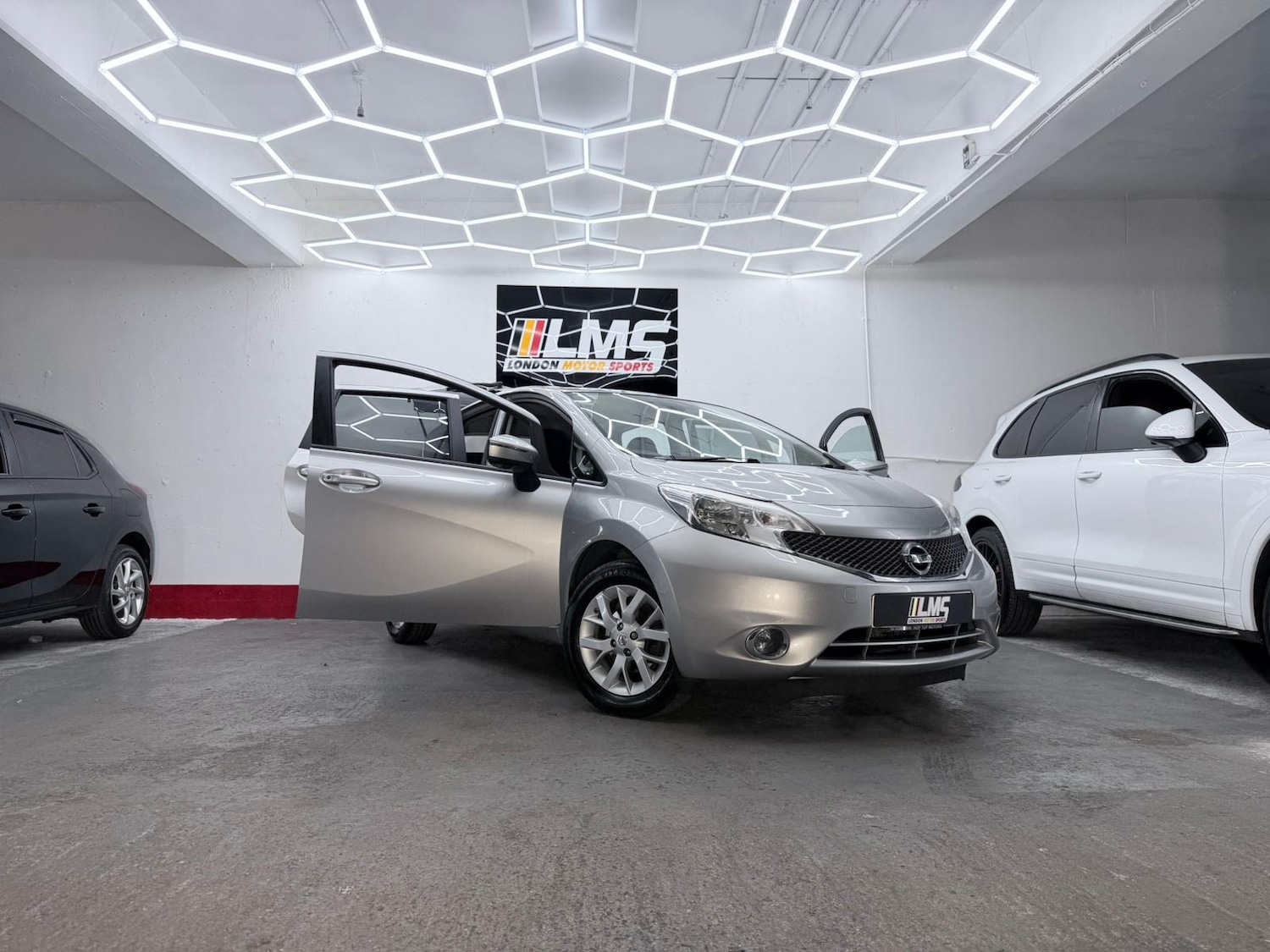 Used Nissan Note 2013 for sale - 76340098: Photo 40