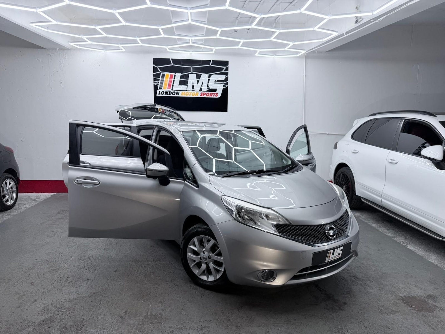 Used Nissan Note 2013 for sale - 76340098: Photo 42