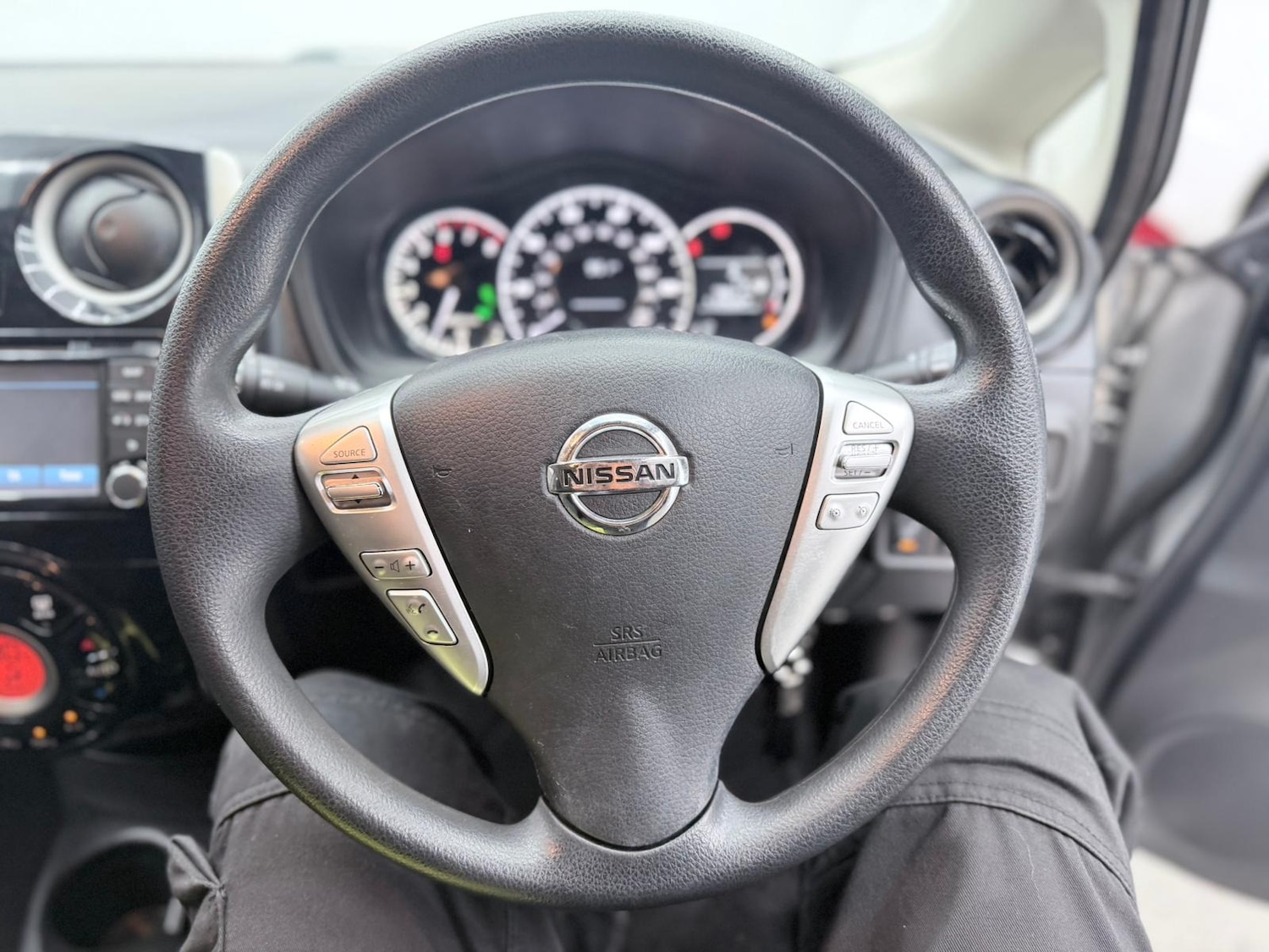 Used Nissan Note 2013 for sale - 76340098: Photo 53