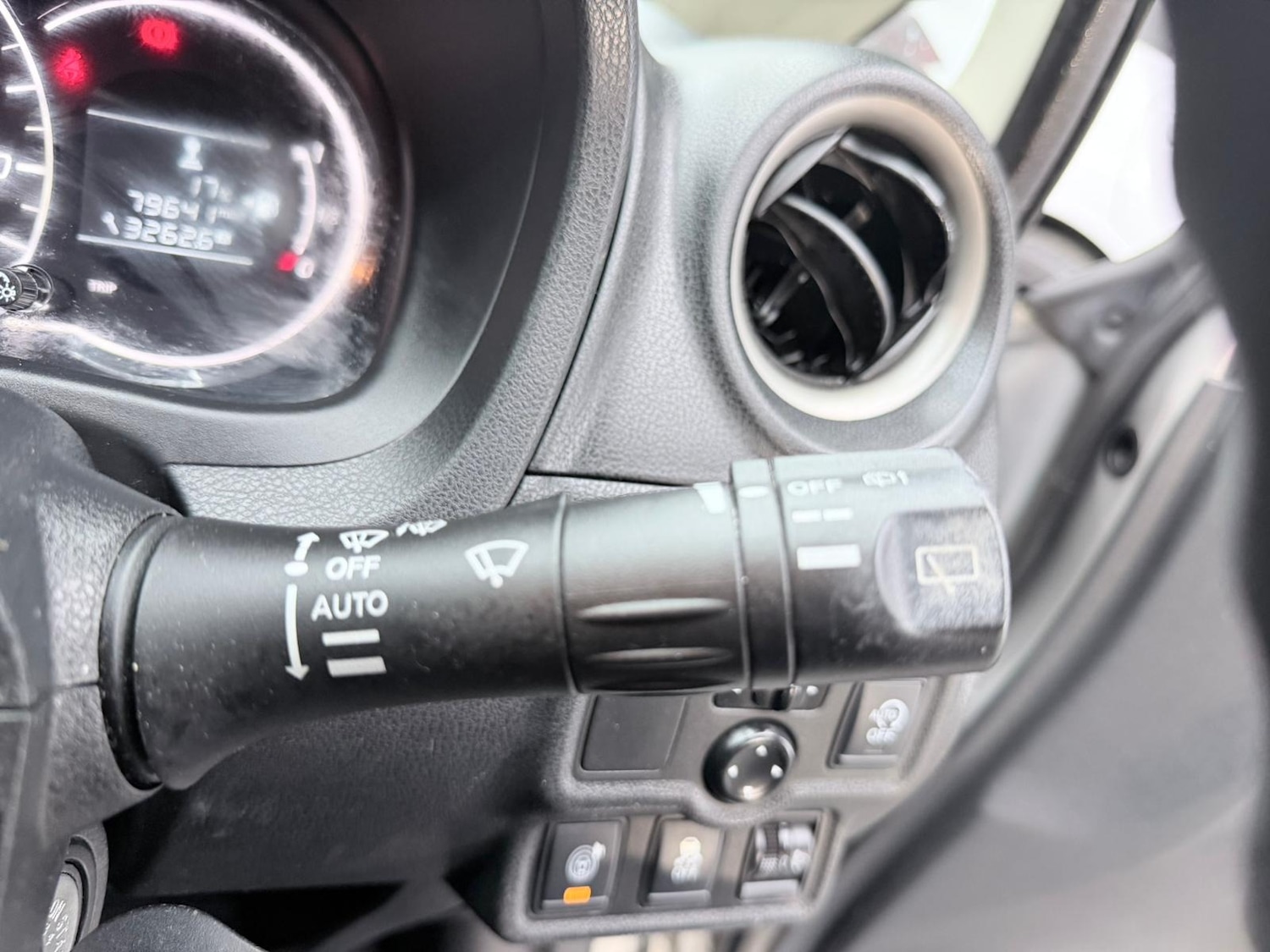 Used Nissan Note 2013 for sale - 76340098: Photo 57