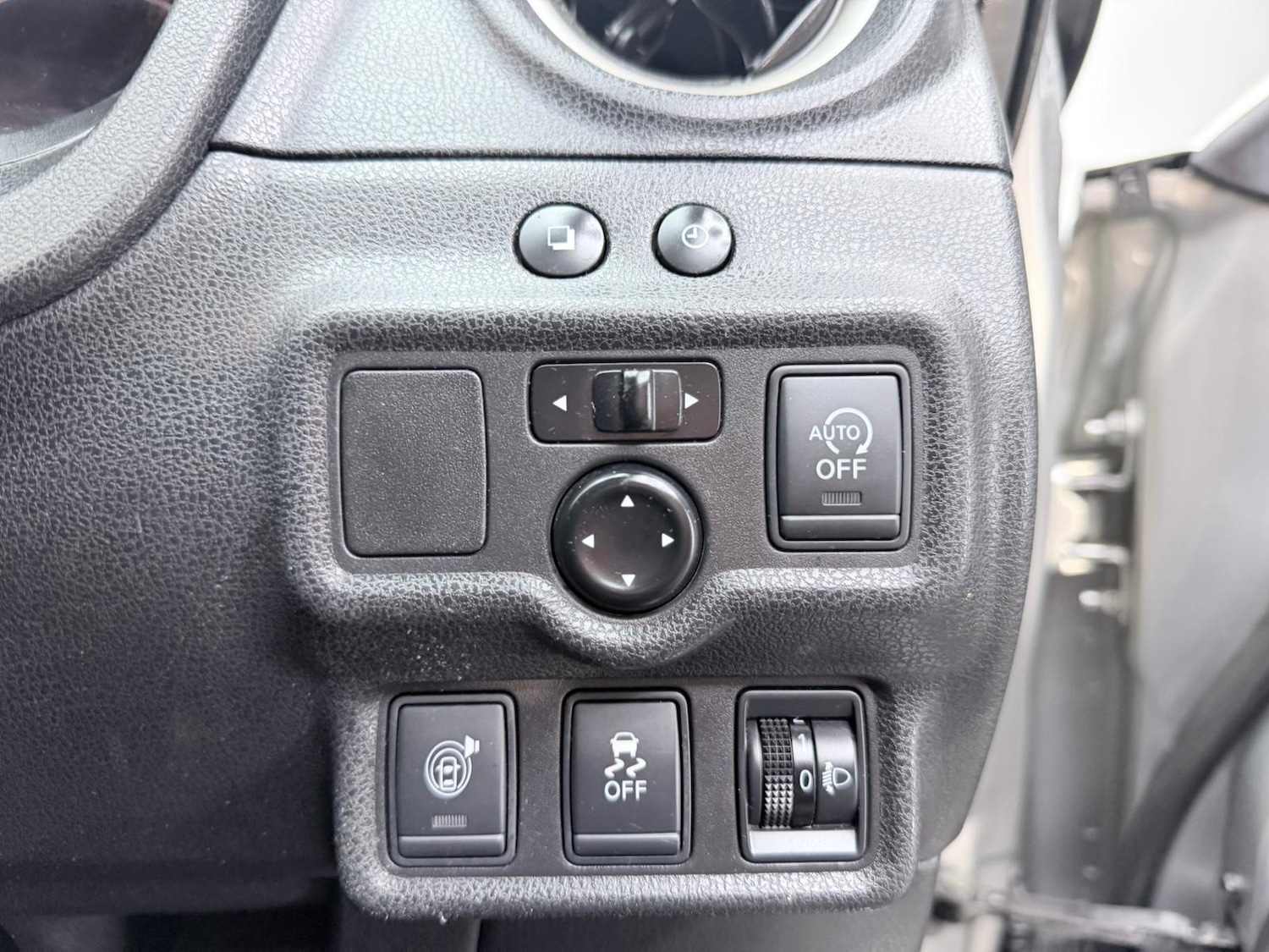 Used Nissan Note 2013 for sale - 76340098: Photo 73