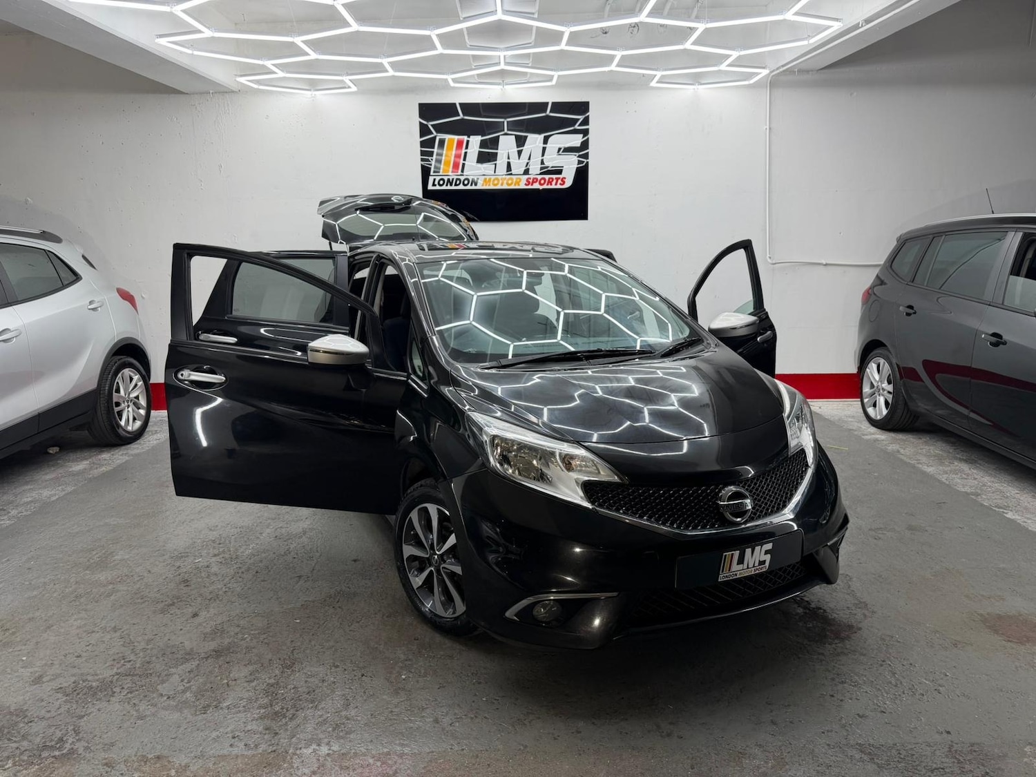 Used Nissan Note 2016 for sale - 76553928: Photo 27