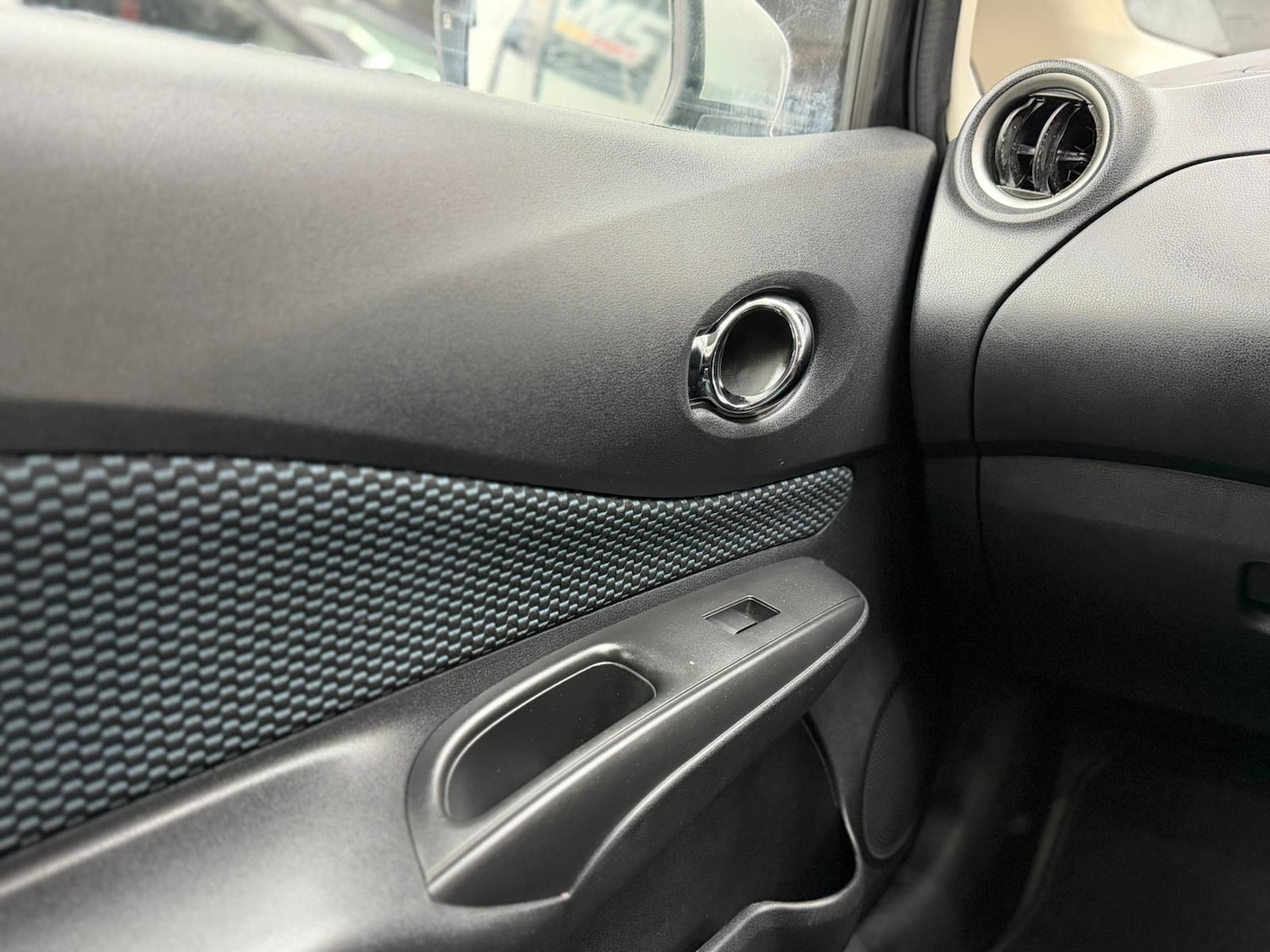 Used Nissan Note 2016 for sale - 76553928: Photo 74