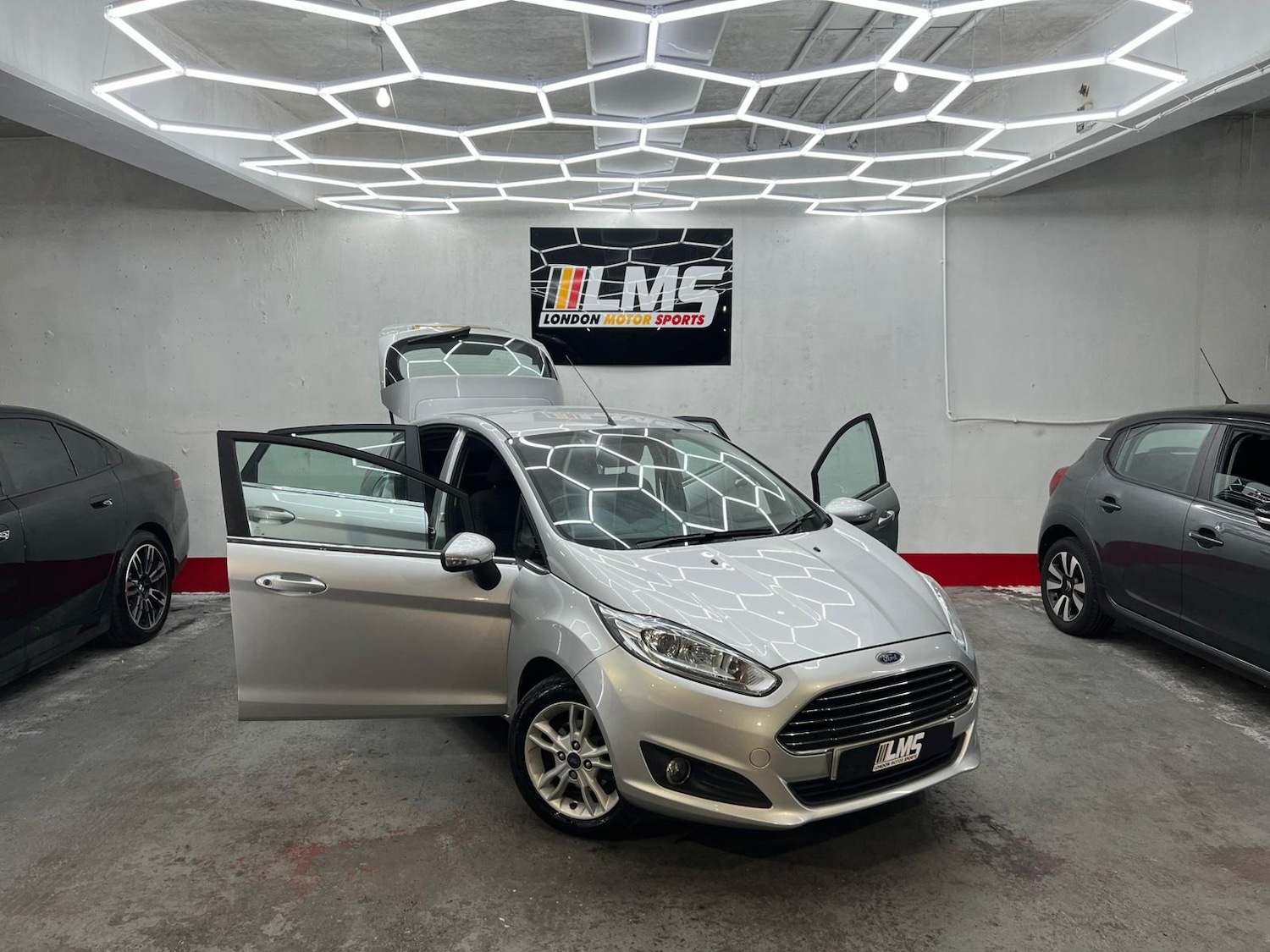 Used Ford Fiesta 2015 for sale - 77712975: Photo 31