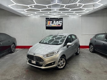 Used Ford Fiesta 2015 for sale - 77712975: Photo