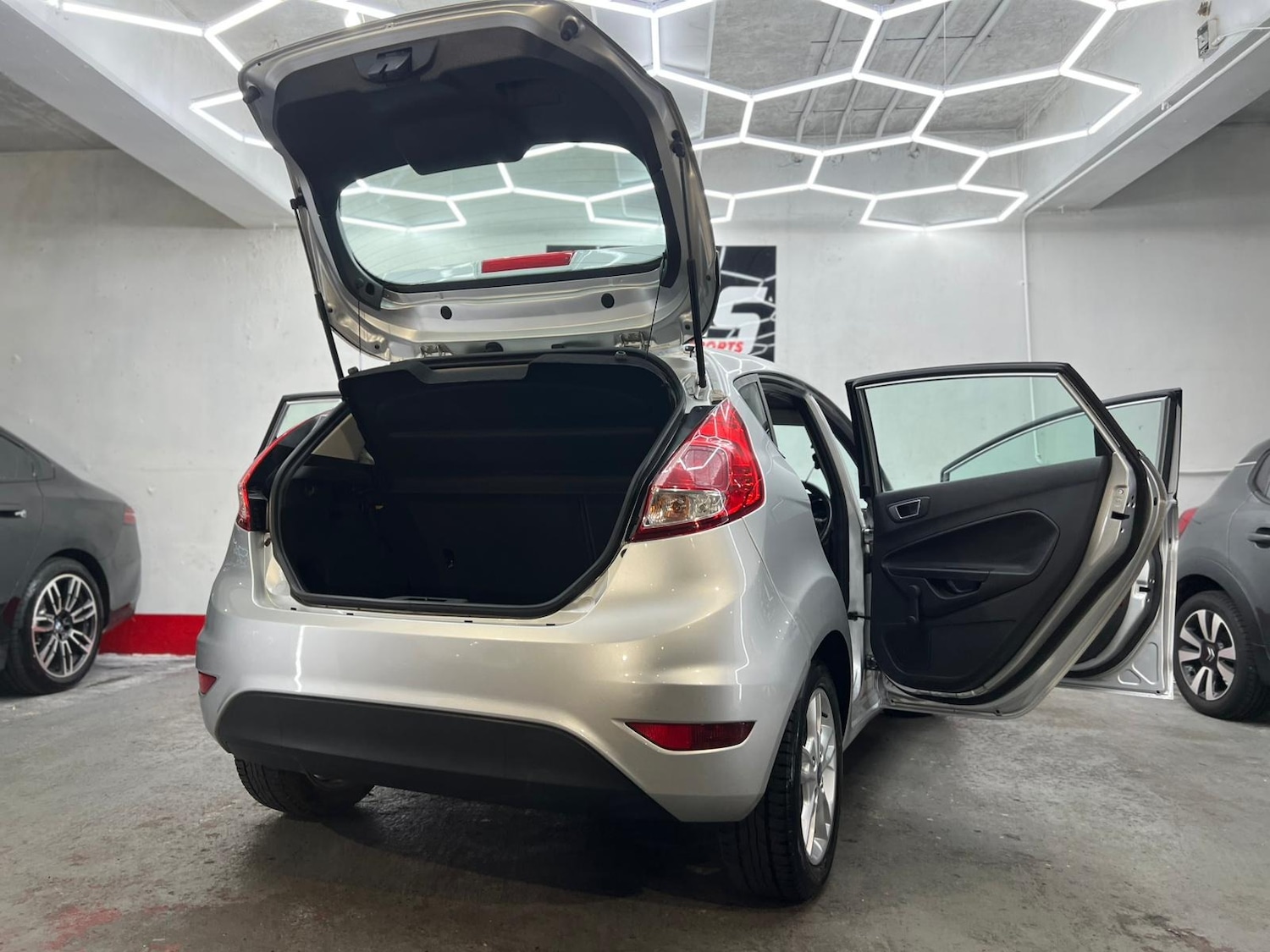 Used Ford Fiesta 2015 for sale - 77712975: Photo 81