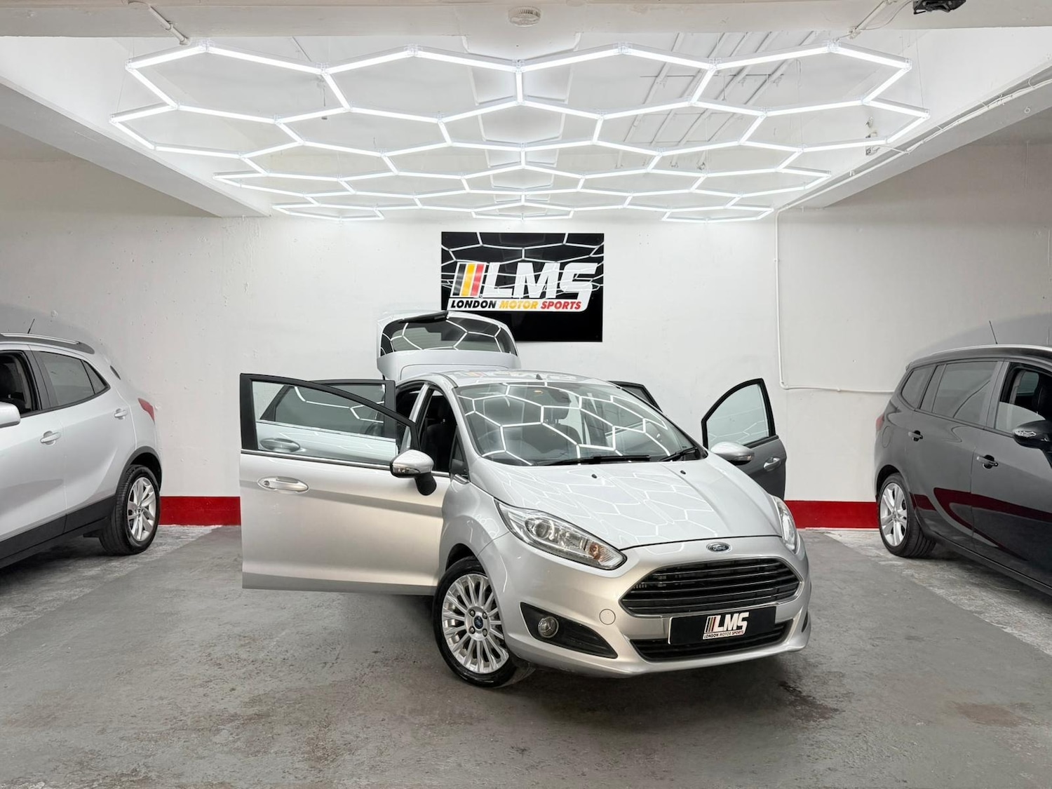 Used Ford Fiesta 2014 for sale - 76518554: Photo 28
