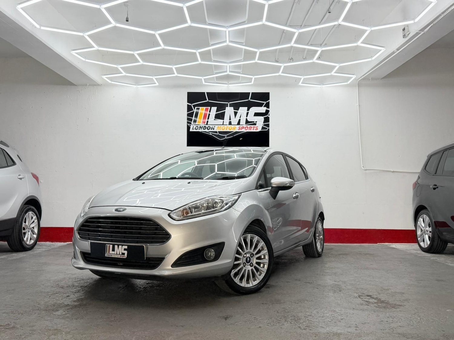 Used Ford Fiesta 2014 for sale - 76518554: Photo 4