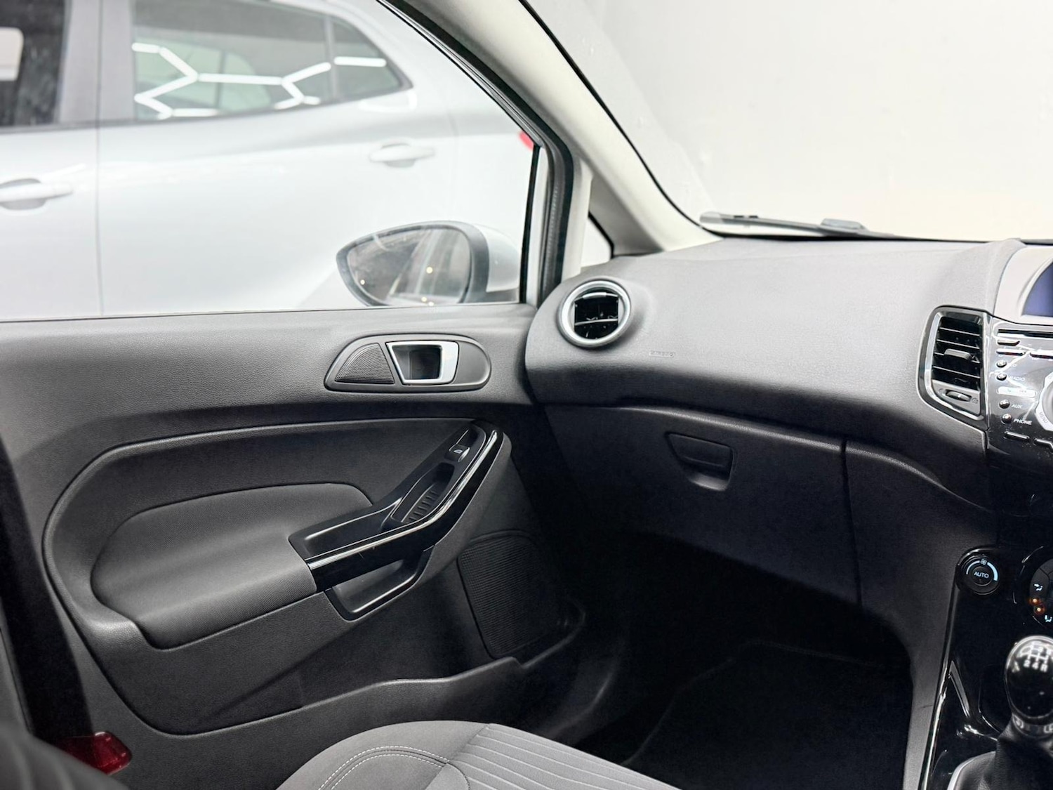 Used Ford Fiesta 2014 for sale - 76518554: Photo 45