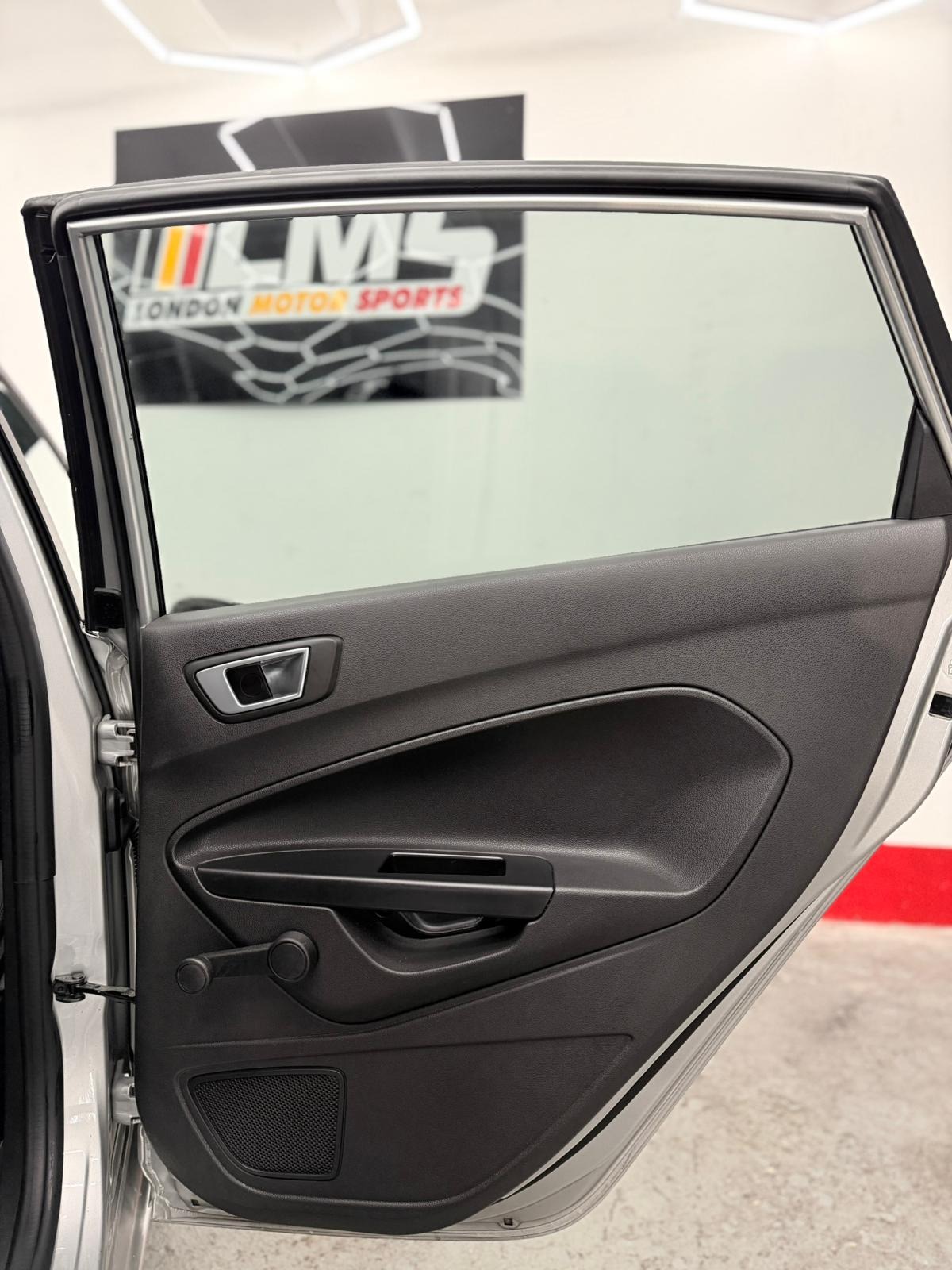 Used Ford Fiesta 2014 for sale - 76518554: Photo 46