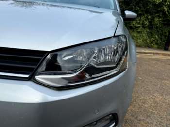Used Volkswagen Polo 2017 for sale - 74127089: Photo