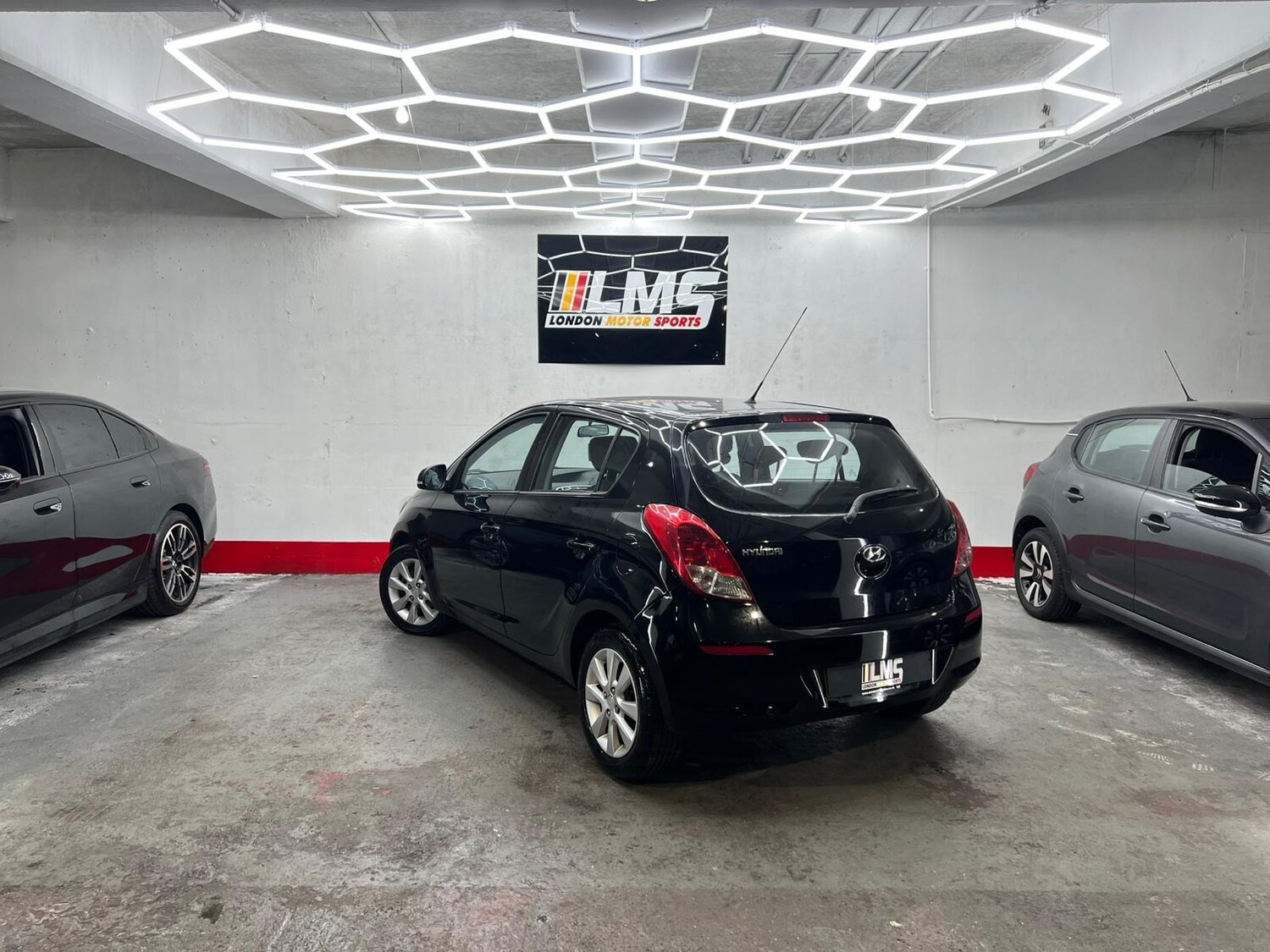 Used Hyundai i20 2012 for sale - 77988961: Photo 100